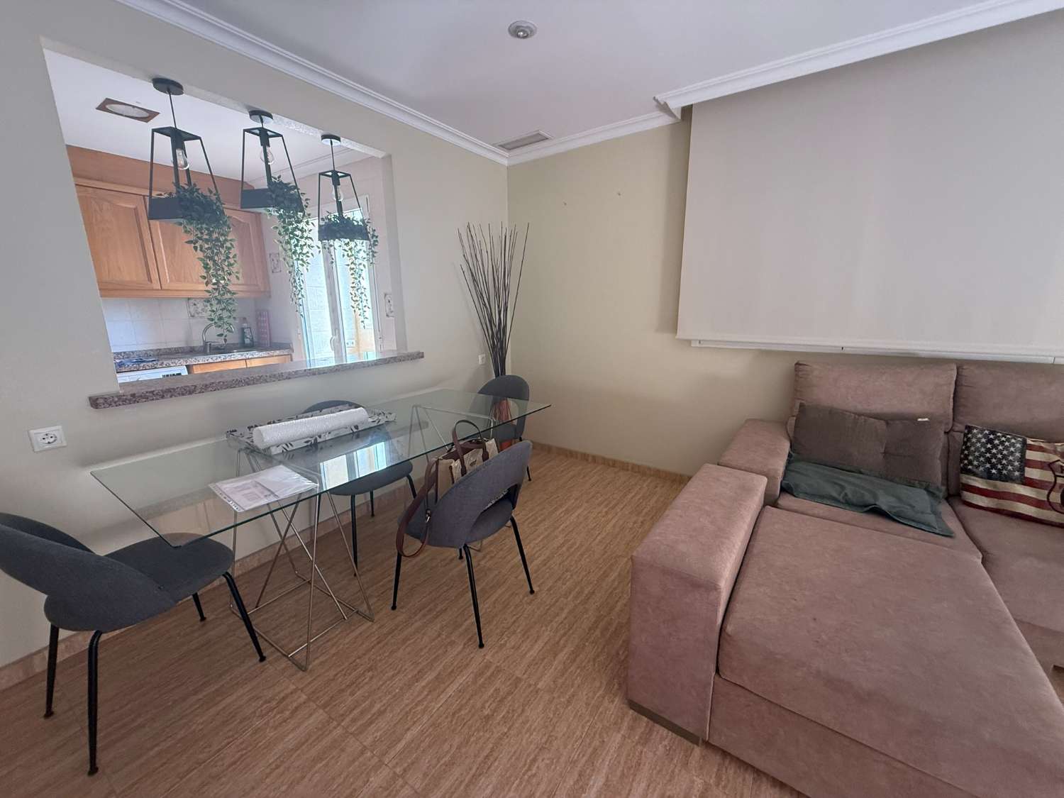 Amplio apartamento de 3 dormitorios en alquiler en Albatera con parking y almacenamiento