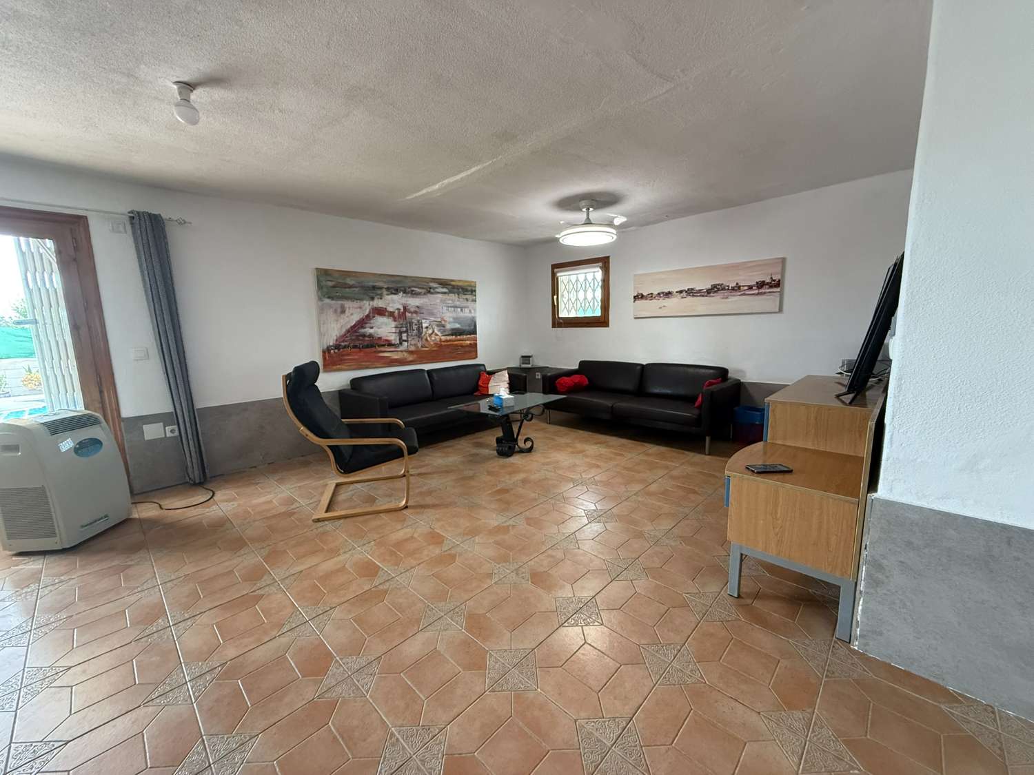 Spacious 5-Bedroom Finca with Private Pool & Income Generating Business