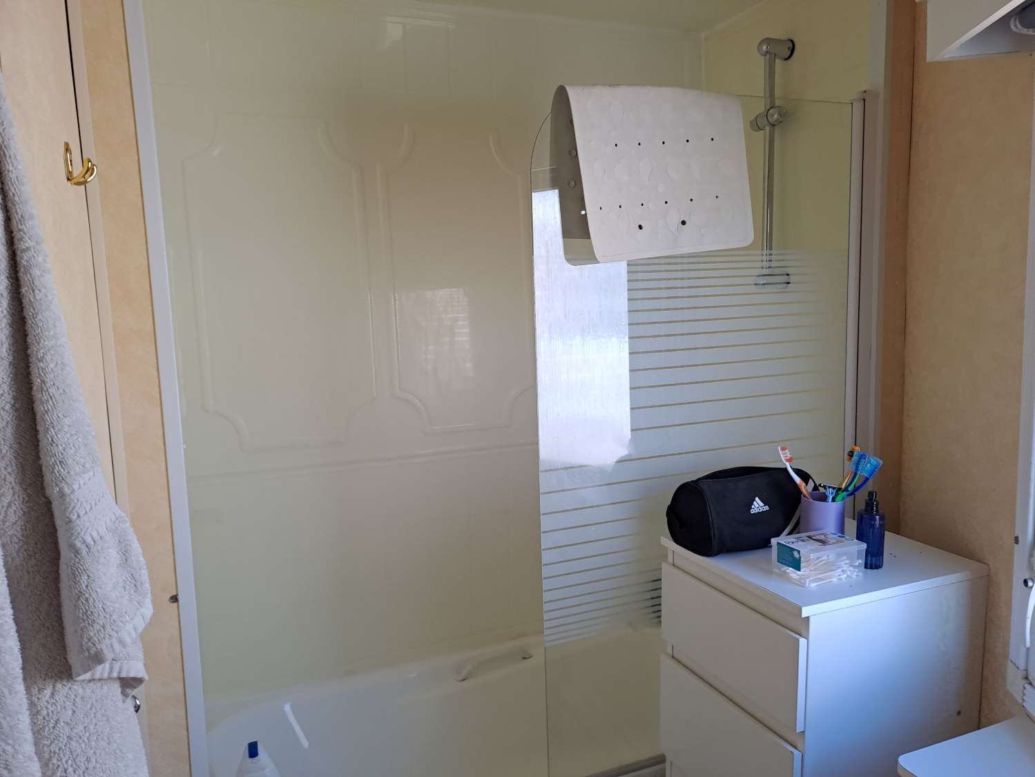 Unique BK Senator mobile home with extension and stoarge sheds