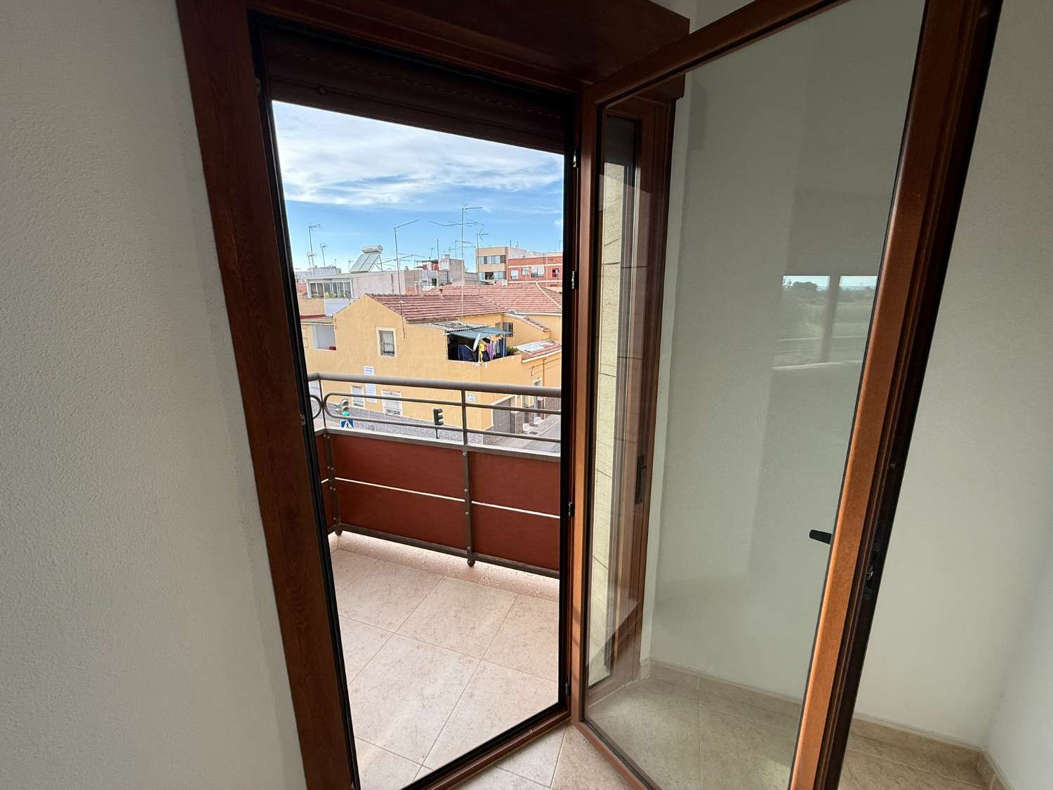 For Long Term Rent- Bright and Spacious Two-Bedroom Apartment with Rooftop Pool + Jacuzzi in Albatera