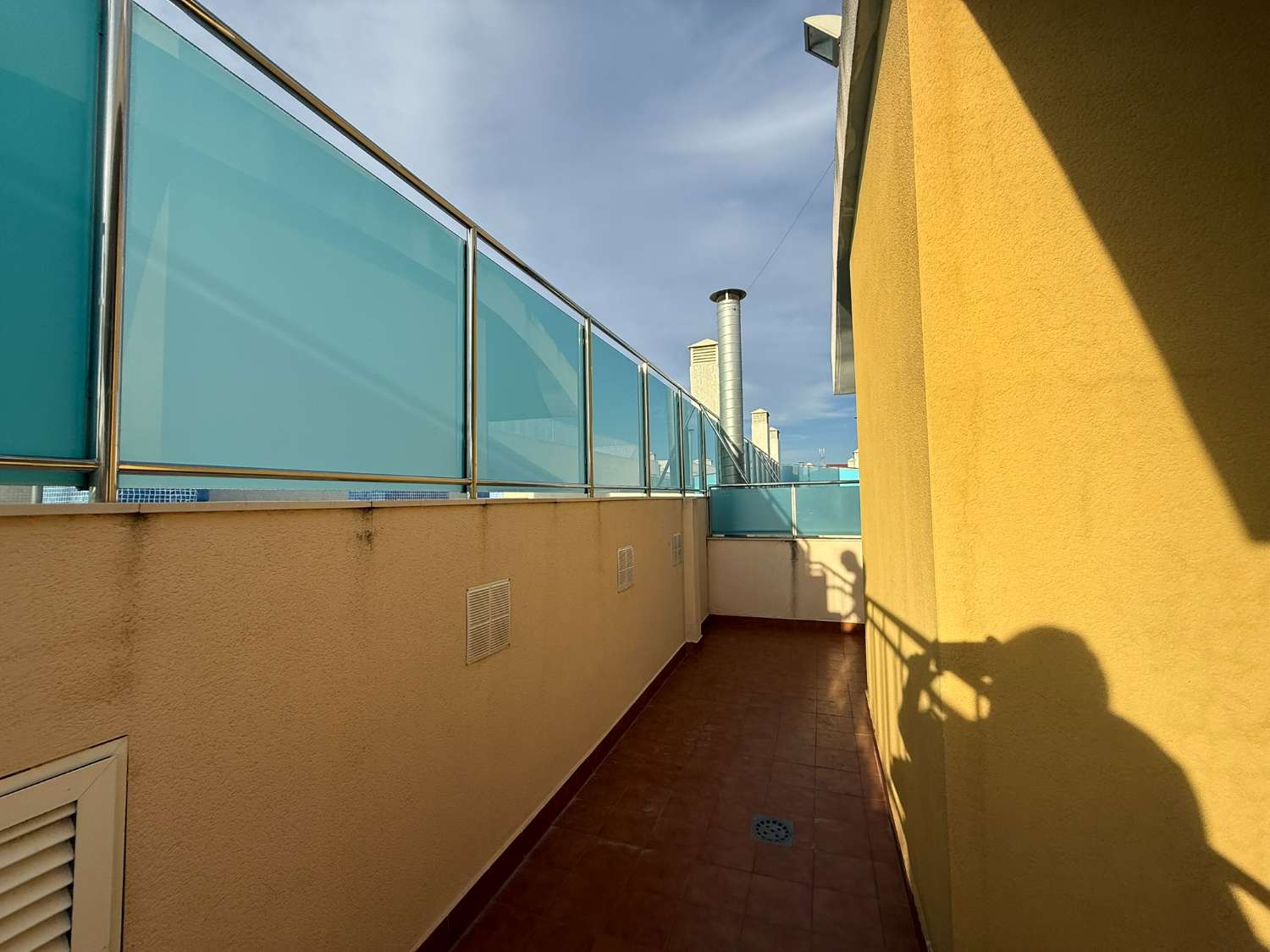 For Long Term Rent- Bright and Spacious Two-Bedroom Apartment with Rooftop Pool + Jacuzzi in Albatera