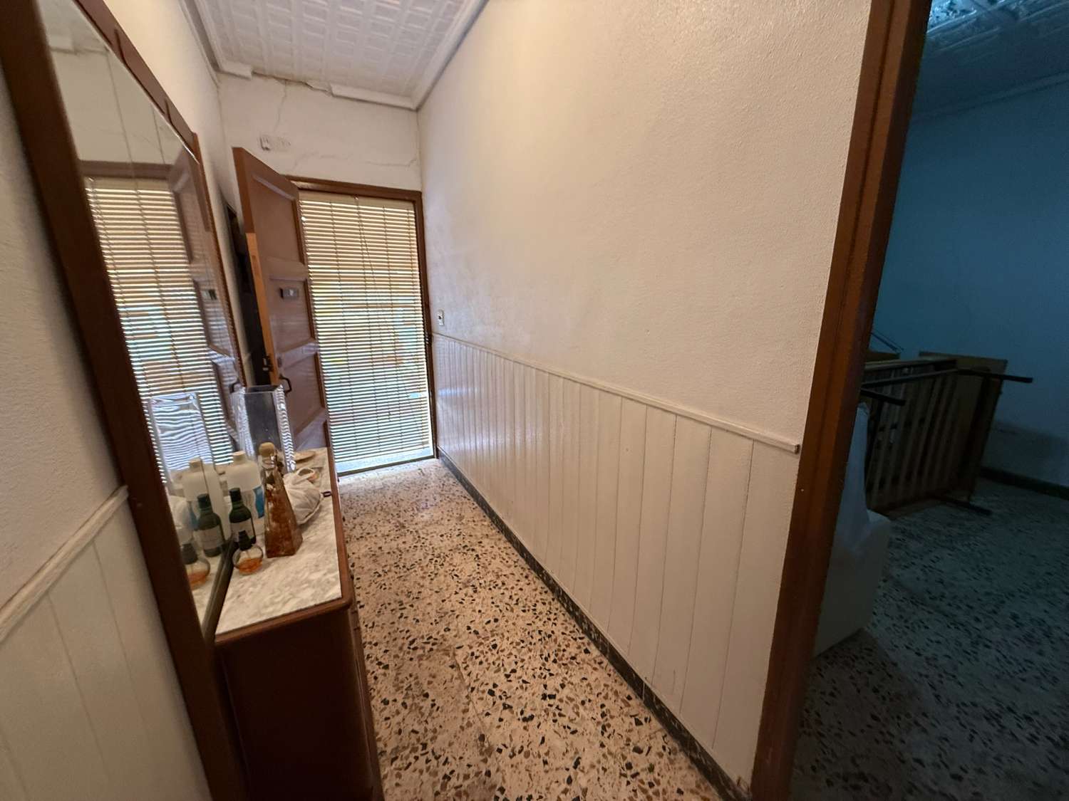 Refurb Project - Single-Storey Home with Patio and Great Potential in Crevillente