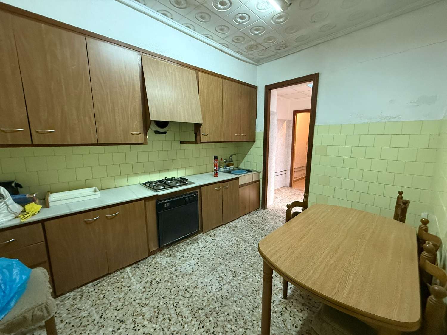 Refurb Project - Single-Storey Home with Patio and Great Potential in Crevillente