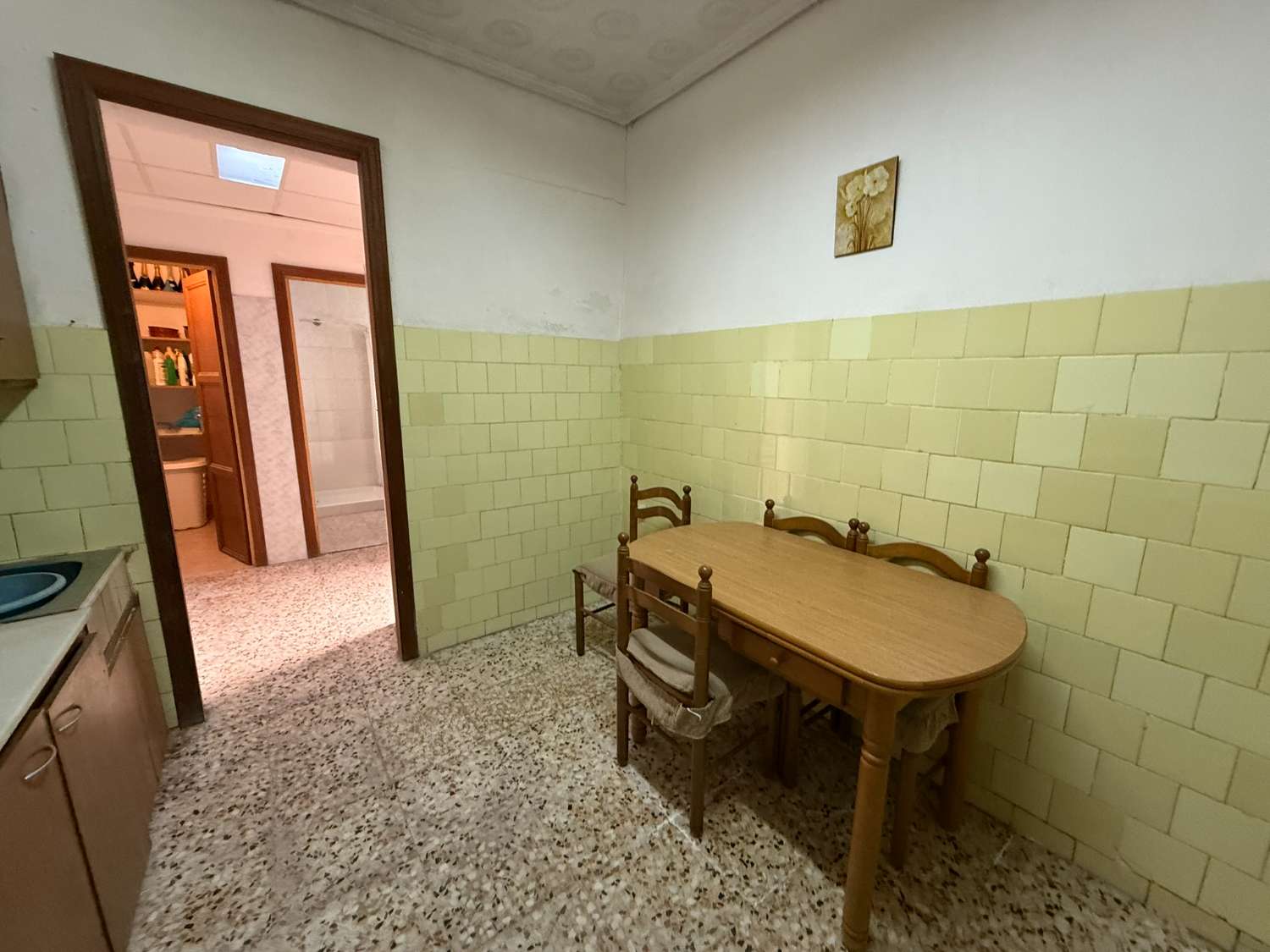 Refurb Project - Single-Storey Home with Patio and Great Potential in Crevillente