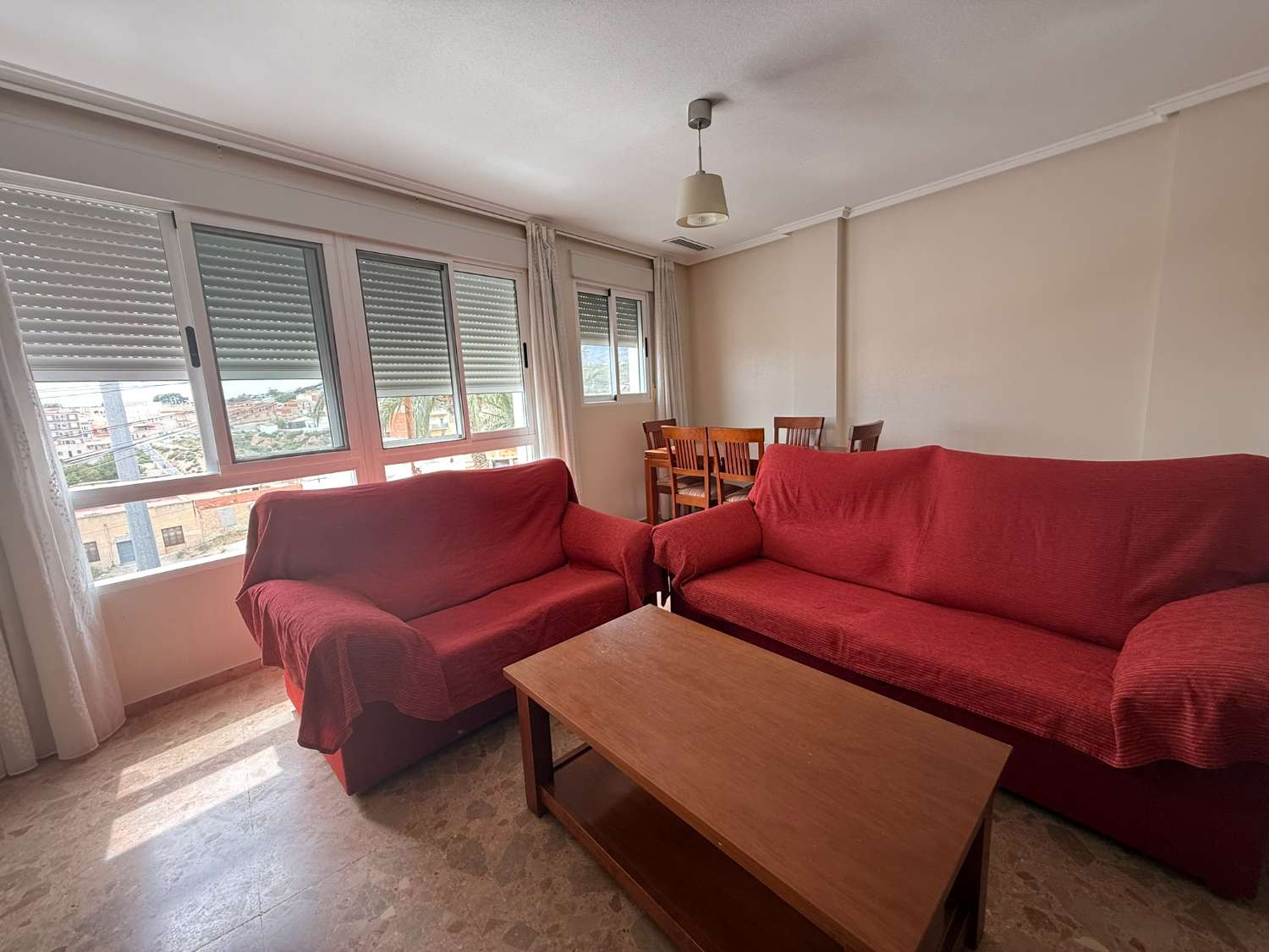 3 Bedroom, 2 Bathroom Townhouse with Large Roof Terrace and Barbecue For Long Term Rent in Crevillente