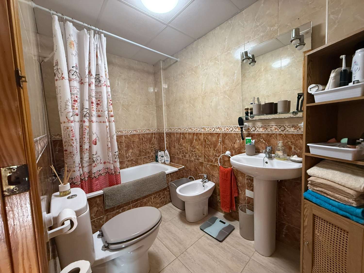 Beautiful First Floor Apartment With Spacious Private Solarium and Communal Pool in the Heart of Catral