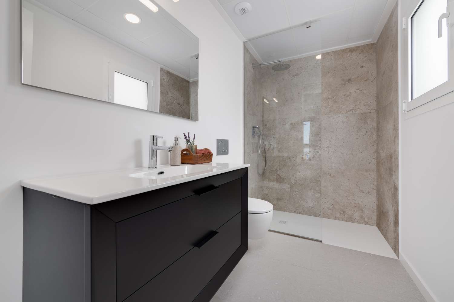 Bright, Modern and Spacious 3-Bed Villas with Private Pool, Golf Nearby and Sea Views