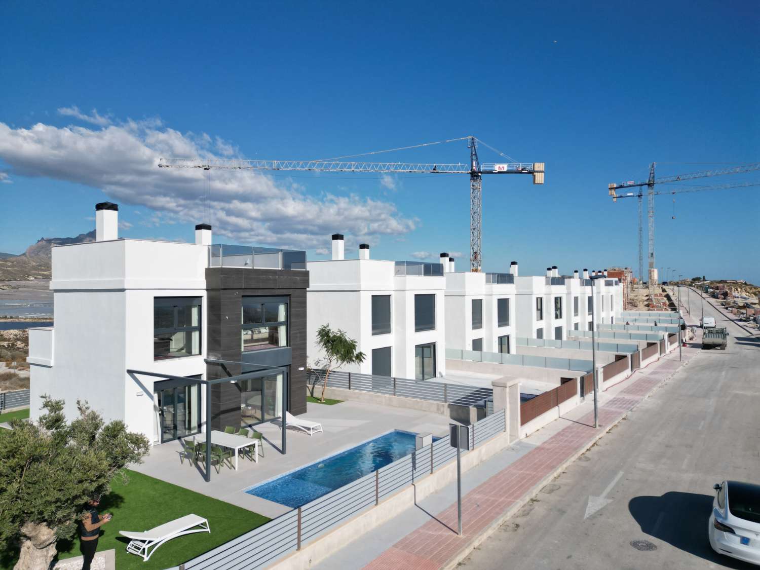 Bright, Modern and Spacious 3-Bed Villas with Private Pool, Golf Nearby and Sea Views