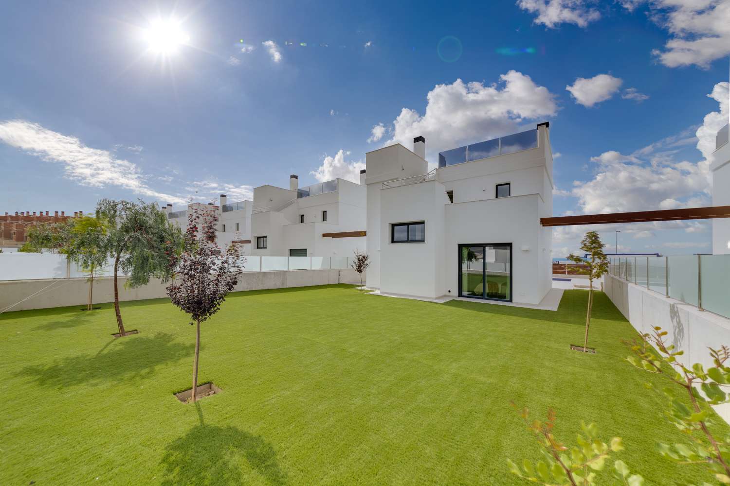 Bright, Modern and Spacious 3-Bed Villas with Private Pool, Golf Nearby and Sea Views