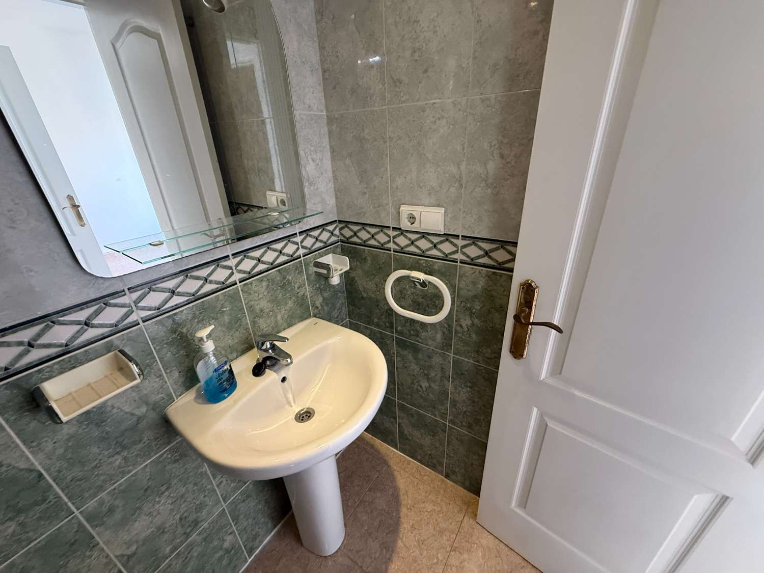 Beautiful Duplex Apartment in the Heart of Catral with Private Roof Terrace and Underground Parking