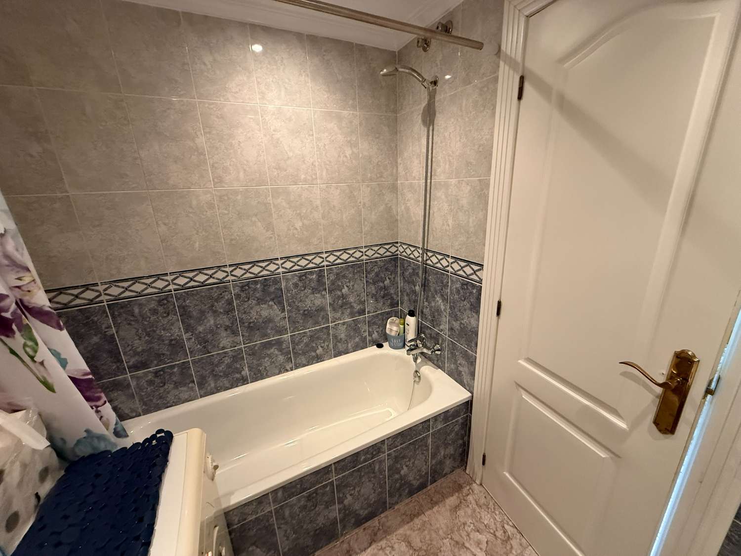 Beautiful Duplex Apartment in the Heart of Catral with Private Roof Terrace and Underground Parking