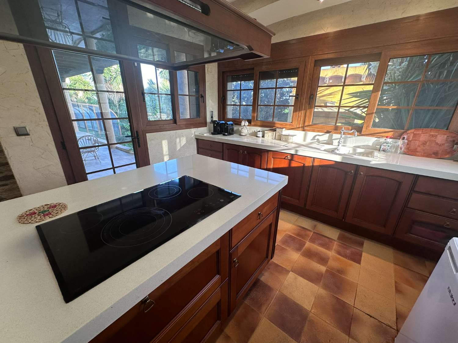 Rustic Manor for Sale in Catral – Huge Potential, Ideal for Rural Tourism or Events Venue