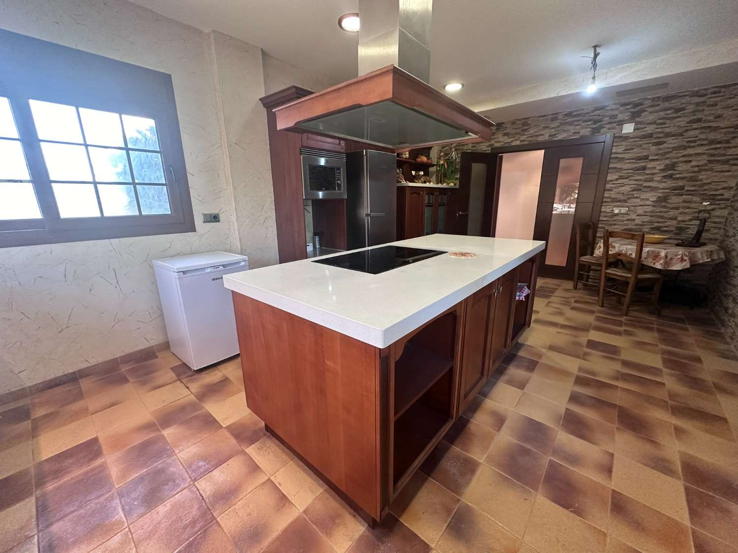 Rustic Manor for Sale in Catral – Huge Potential, Ideal for Rural Tourism or Events Venue