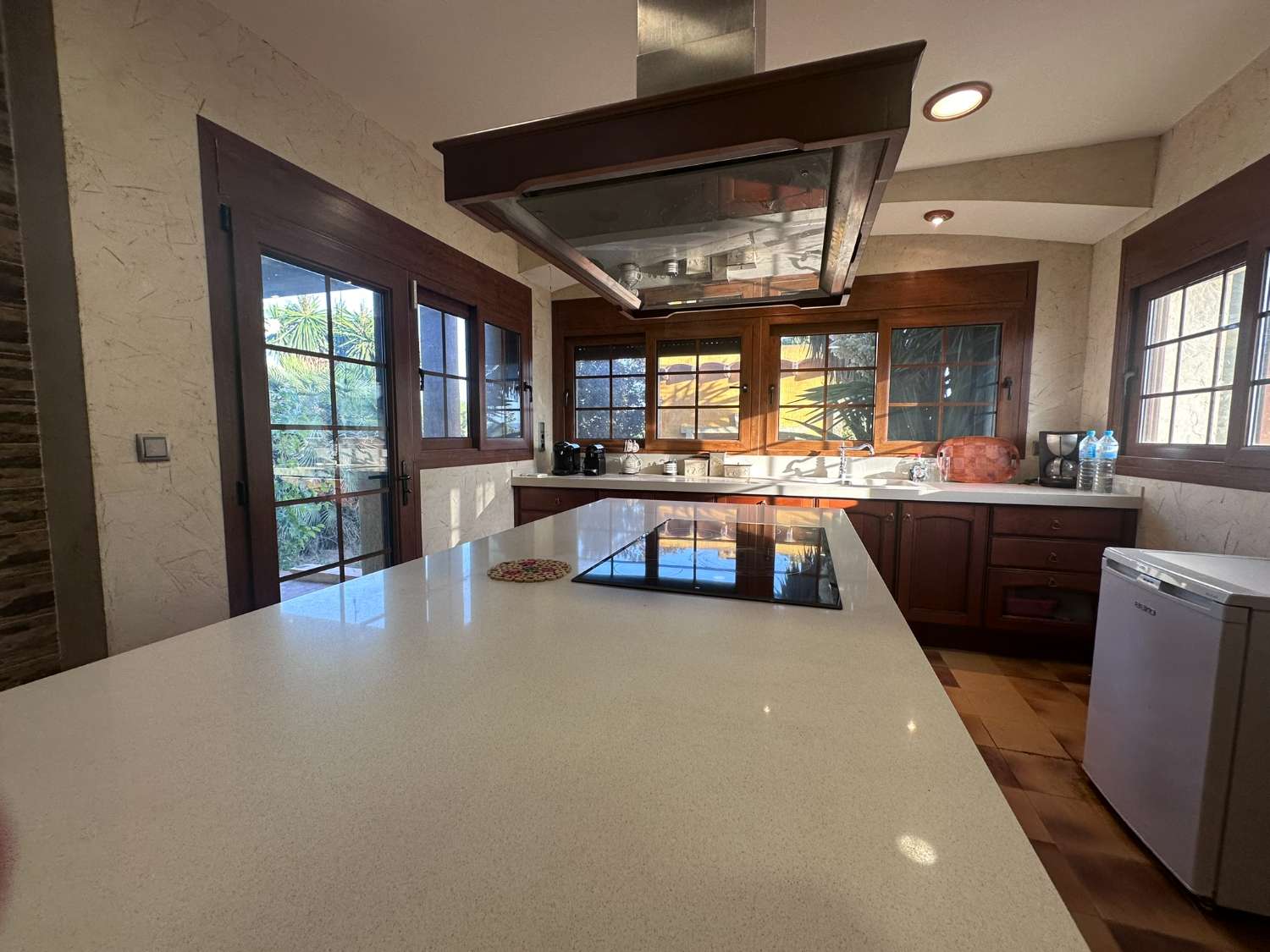 Rustic Manor for Sale in Catral – Huge Potential, Ideal for Rural Tourism or Events Venue