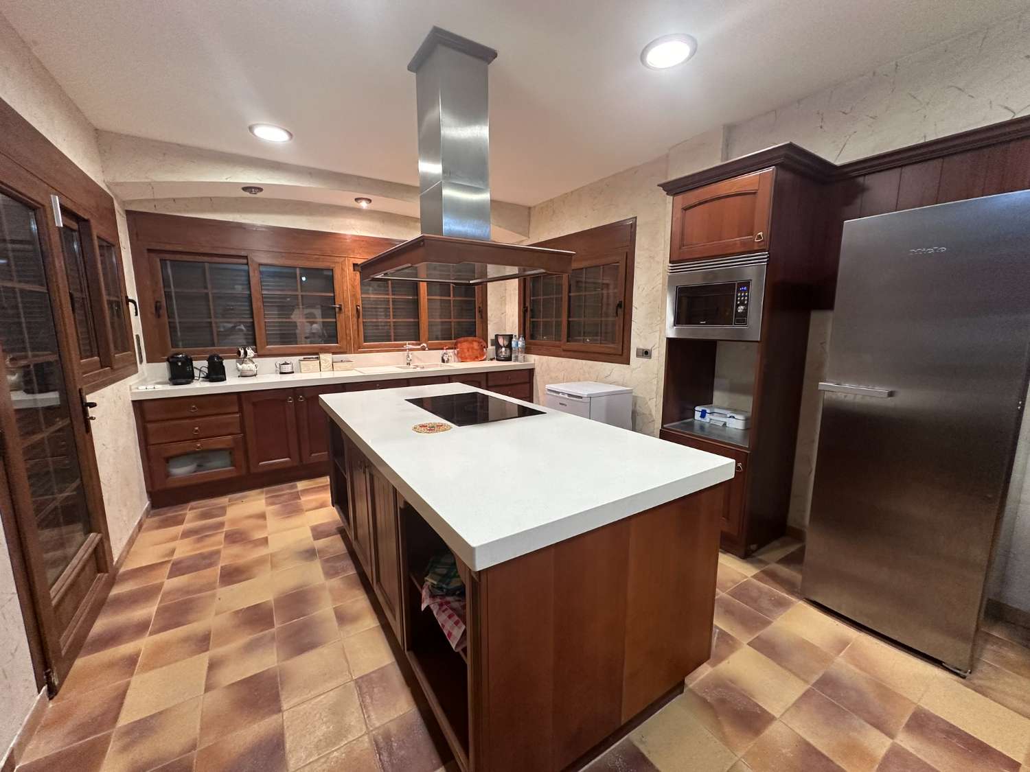 Rustic Manor for Sale in Catral – Huge Potential, Ideal for Rural Tourism or Events Venue