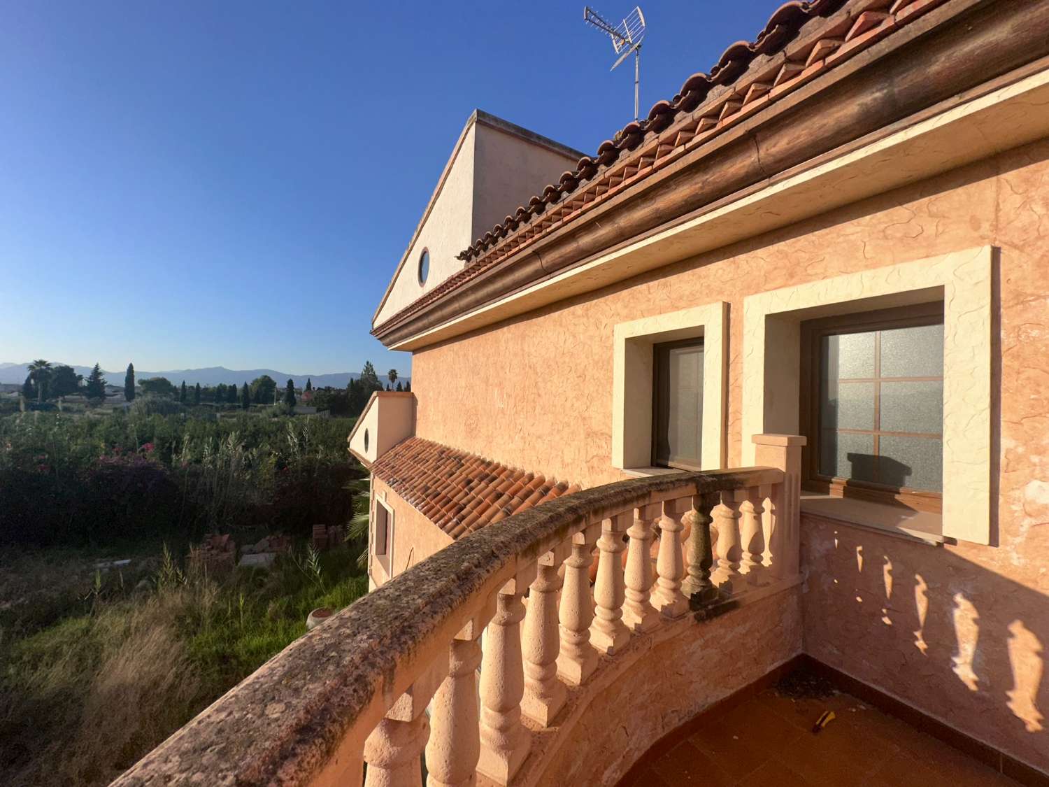 Rustic Manor for Sale in Catral – Huge Potential, Ideal for Rural Tourism or Events Venue