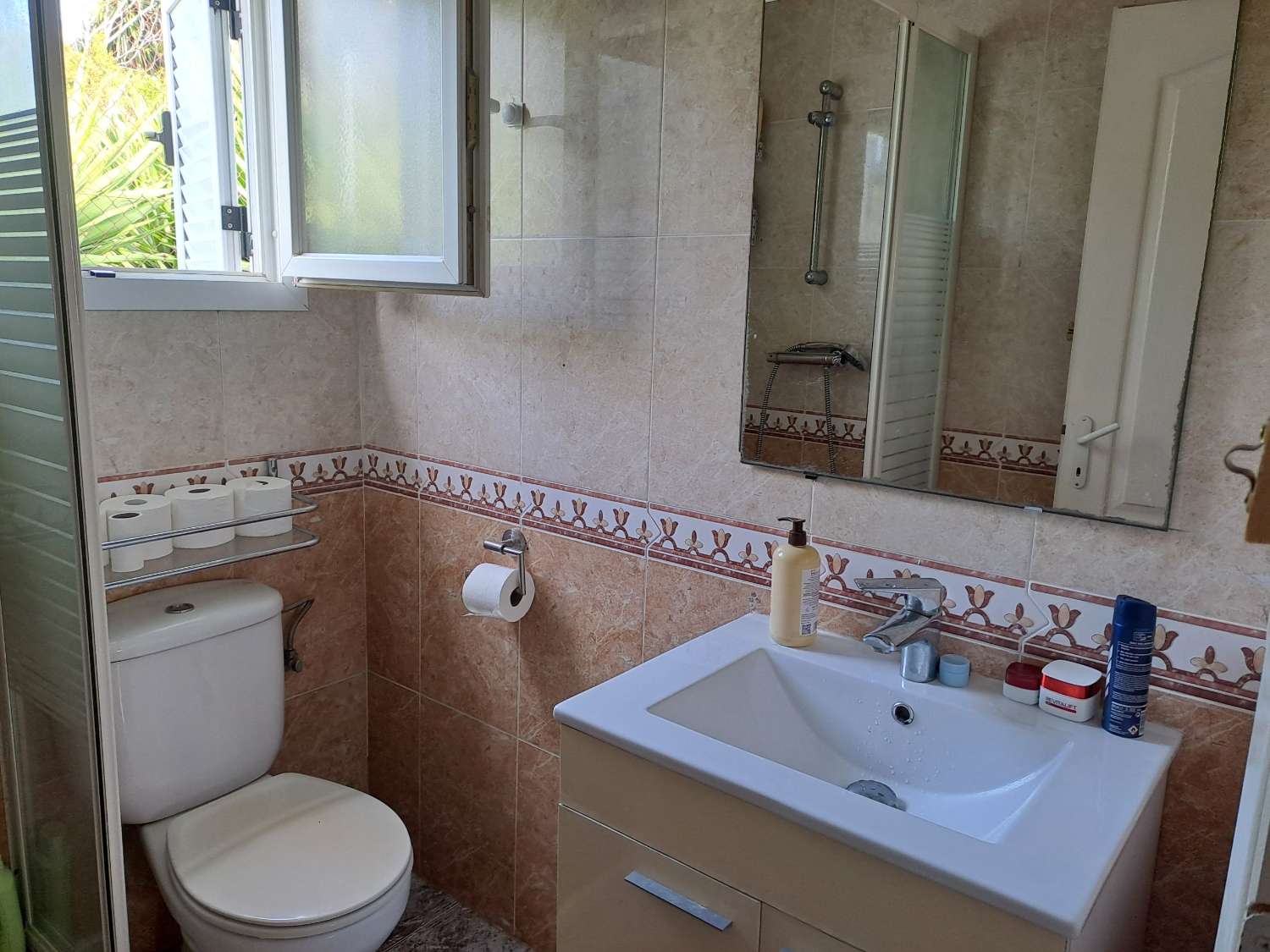 3 bed park home on private residential site