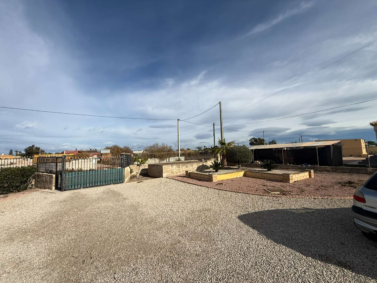 Amazing 4-Bedroom, 180 m² Solar-Powered Villa with 10 x 5 Pool on a 2,000 m² Plot, Close to Elche, Beaches and the Airport