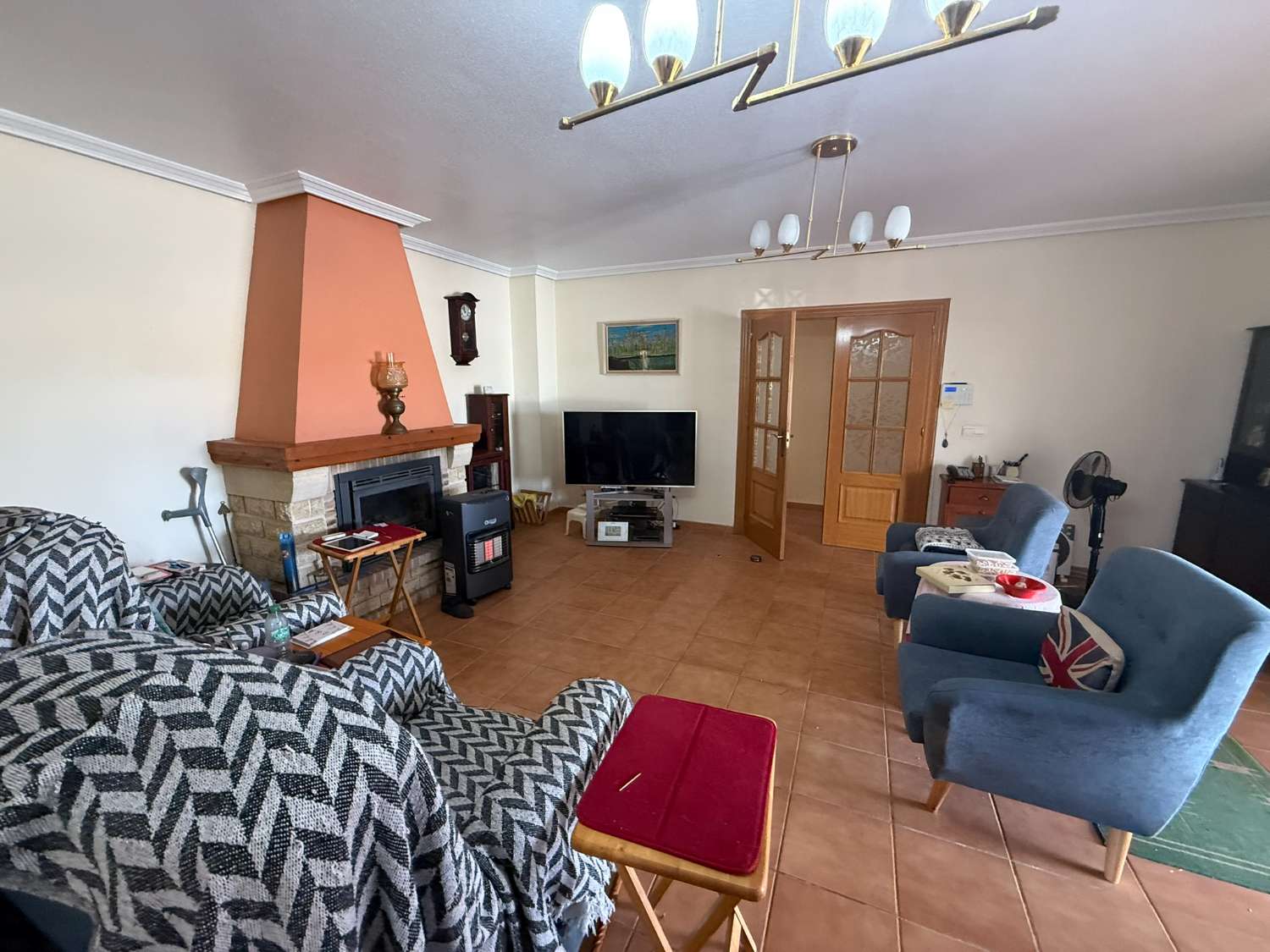 Amazing 4-Bedroom, 180 m² Solar-Powered Villa with 10 x 5 Pool on a 2,000 m² Plot, Close to Elche, Beaches and the Airport