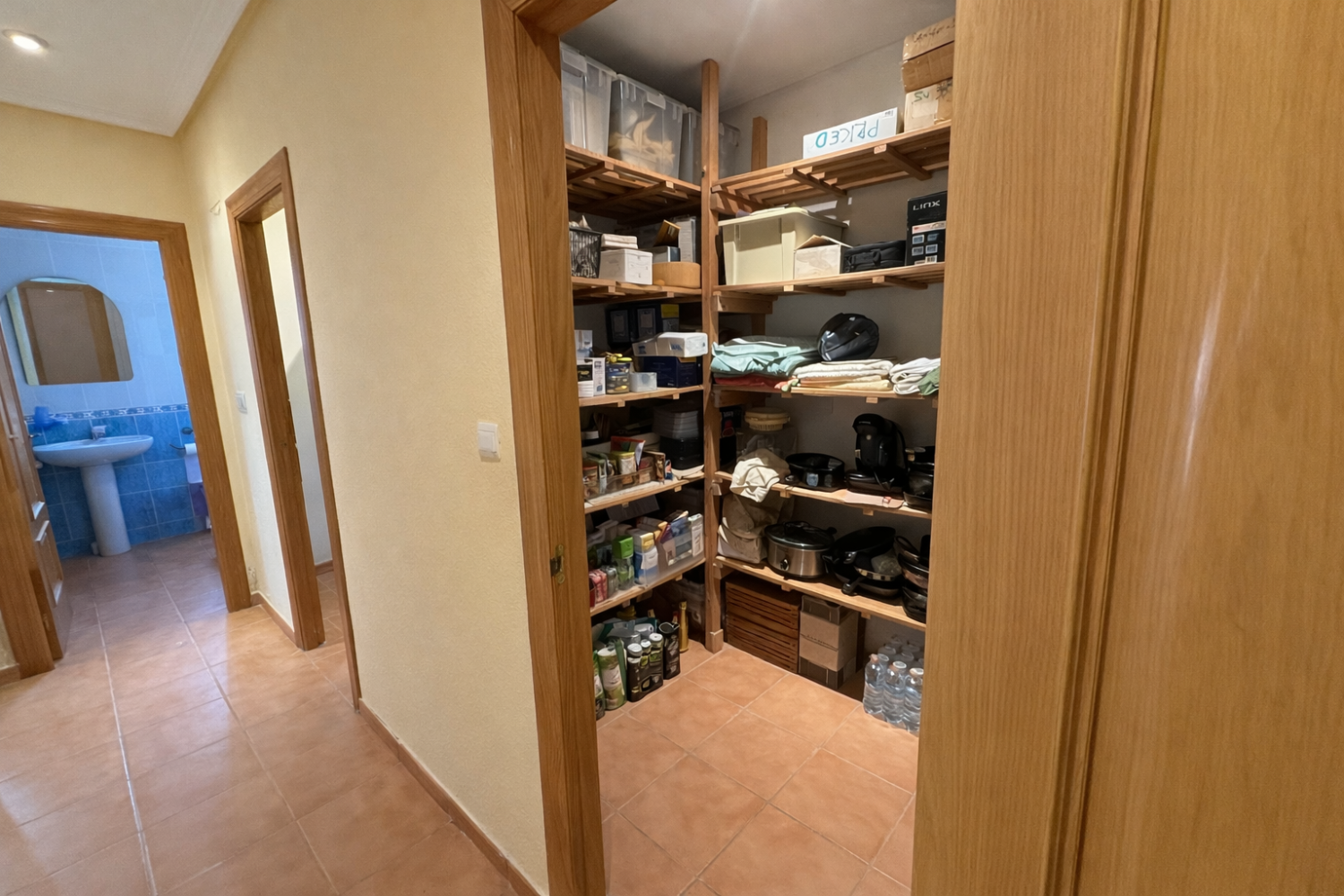 Amazing 4-Bedroom, 180 m² Solar-Powered Villa with 10 x 5 Pool on a 2,000 m² Plot, Close to Elche, Beaches and the Airport