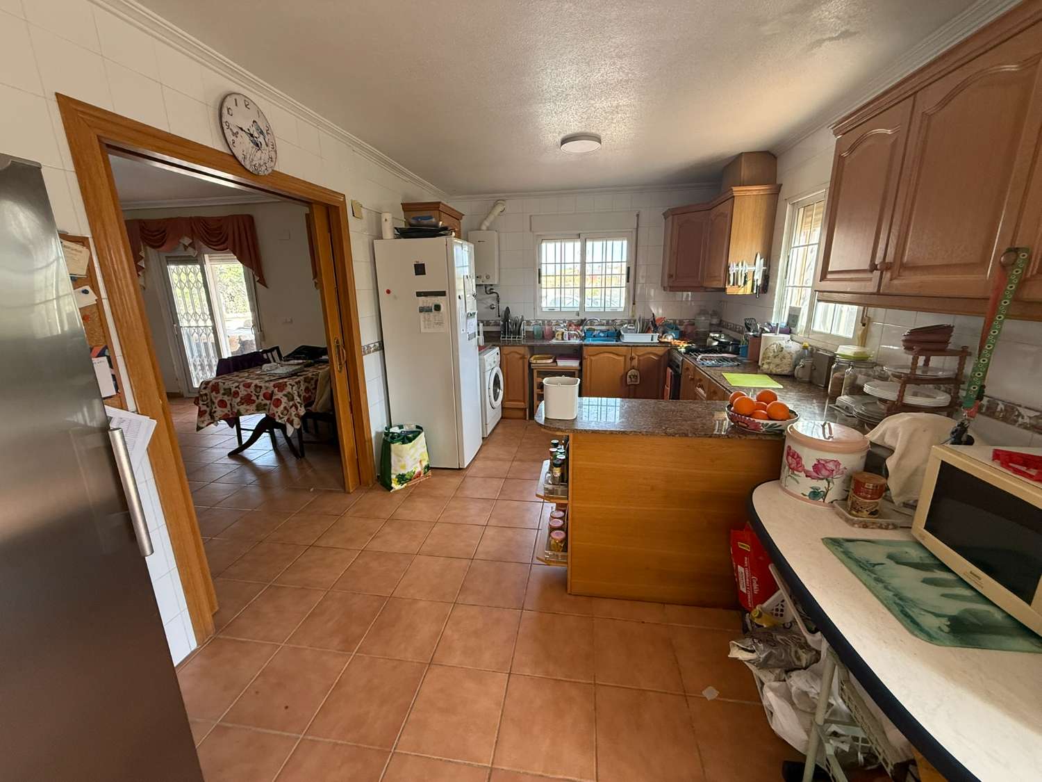 Amazing 4-Bedroom, 180 m² Solar-Powered Villa with 10 x 5 Pool on a 2,000 m² Plot, Close to Elche, Beaches and the Airport