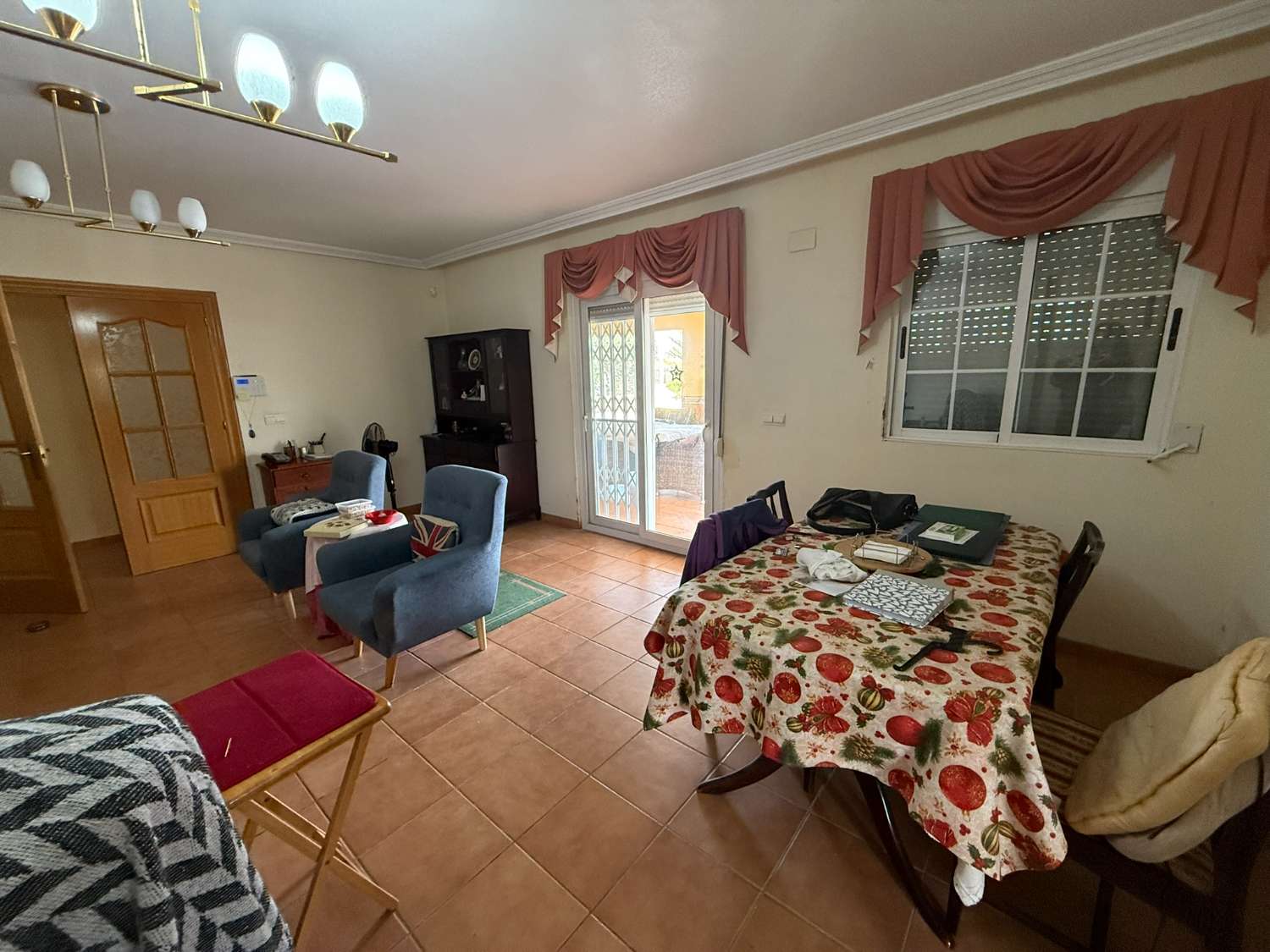 Amazing 4-Bedroom, 180 m² Solar-Powered Villa with 10 x 5 Pool on a 2,000 m² Plot, Close to Elche, Beaches and the Airport