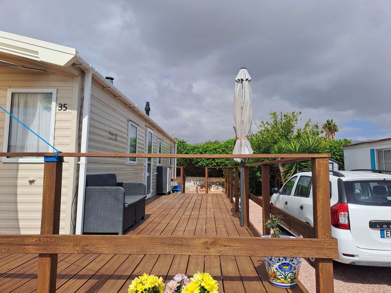 Willerby Peppy Mobile Home with L-Shaped Decking – €48,500