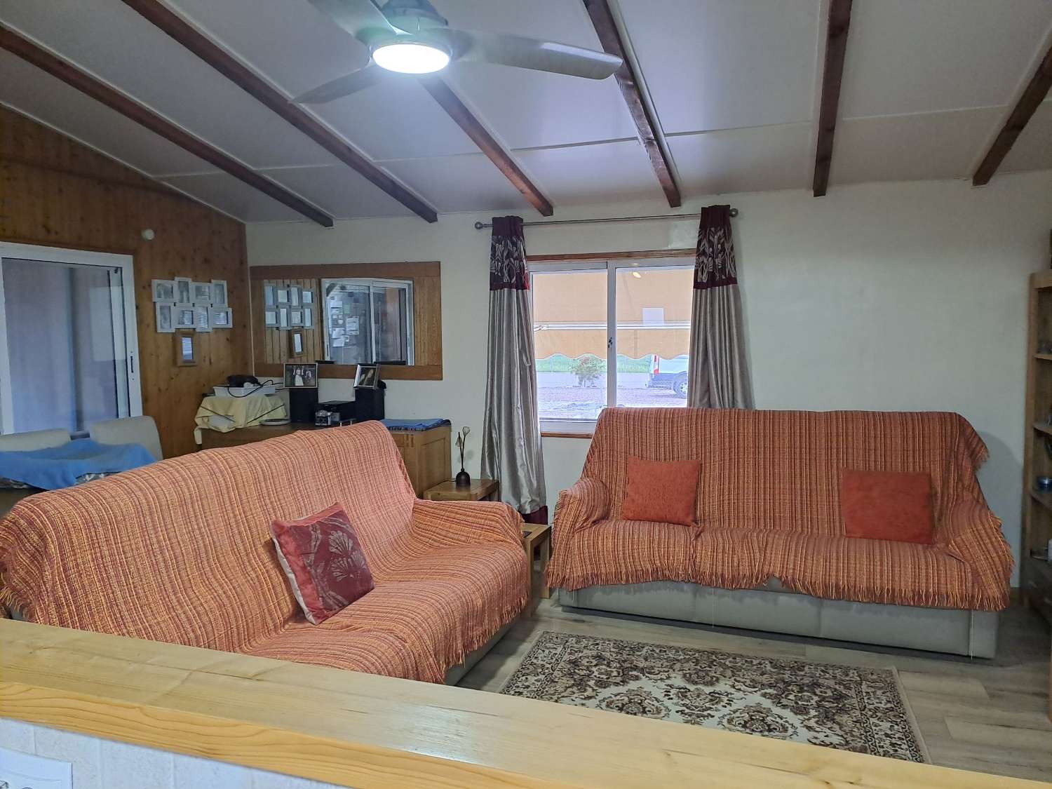 Beautiful Countryside Home with Guest Accommodation on a Private 1,500m² Plot