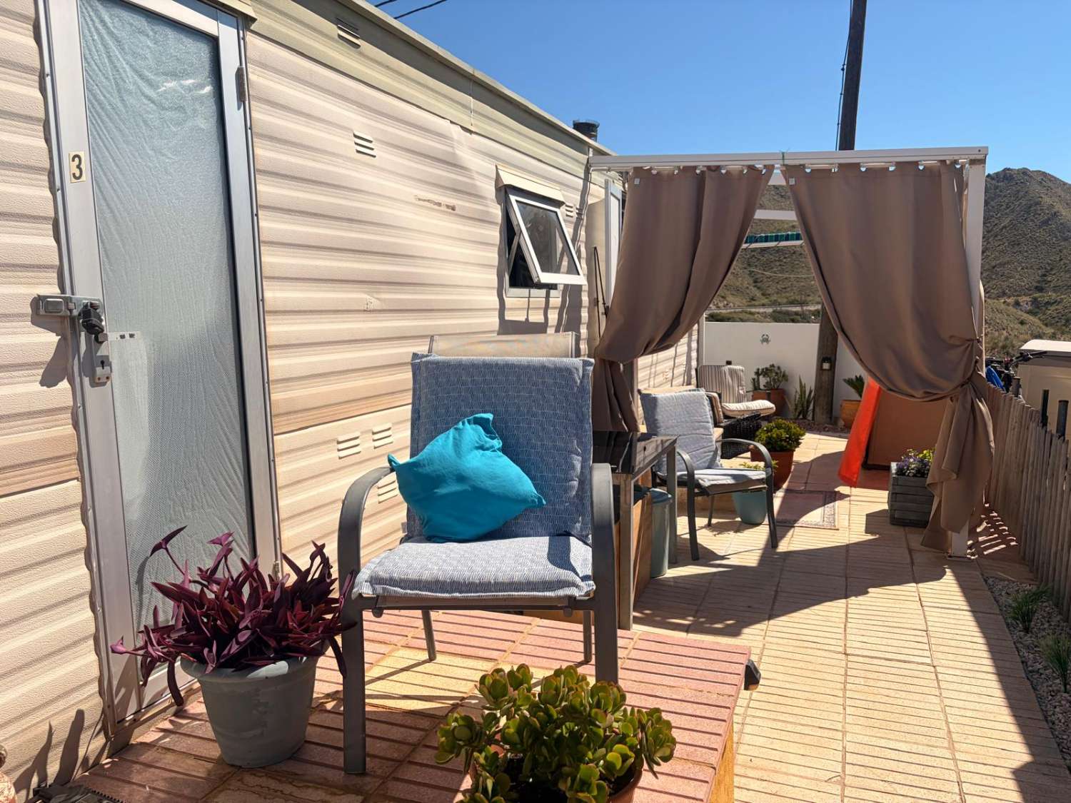 1 bed mobile home near the sea