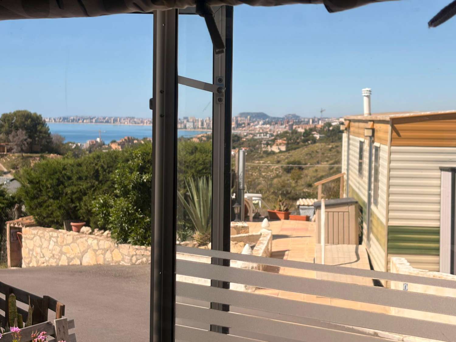 1 bed mobile home near the sea