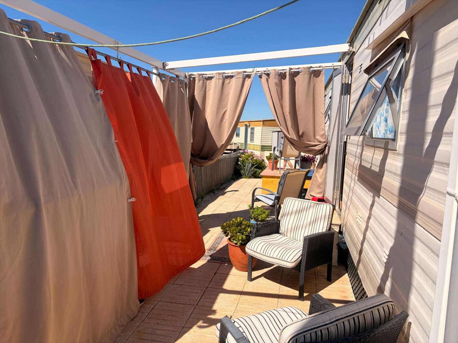 1 bed mobile home near the sea
