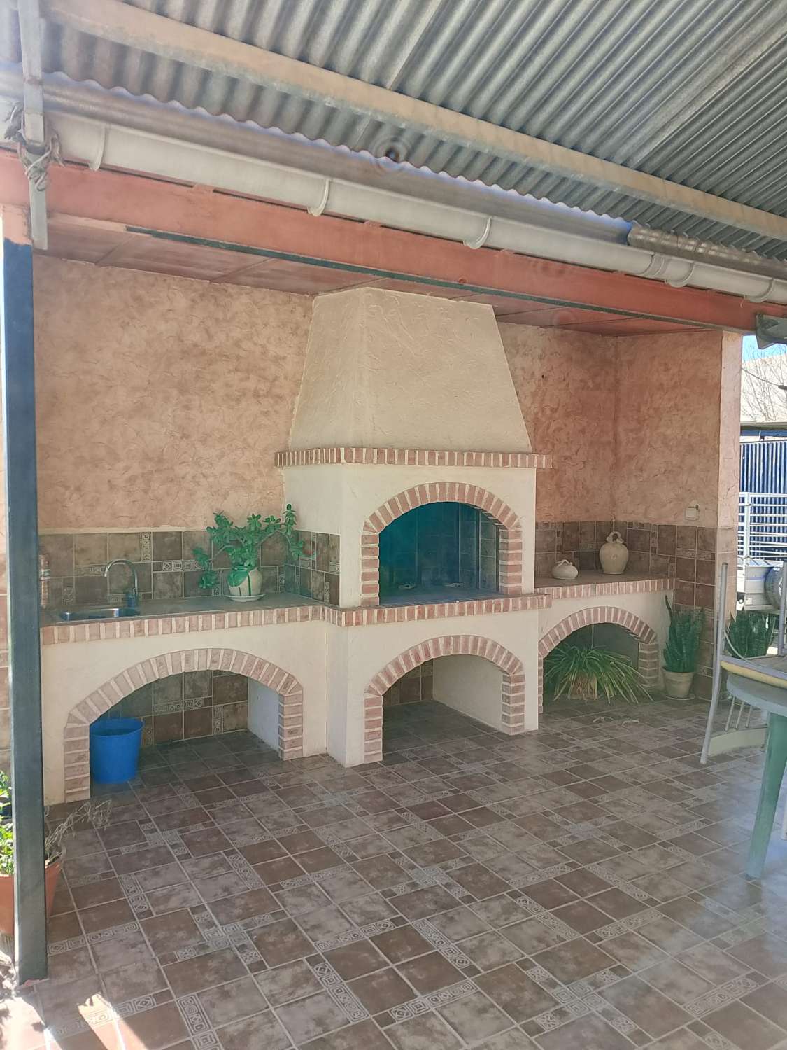 Spacious 4-Bedroom Rustic Property on a 3000m2 Plot in Rafal