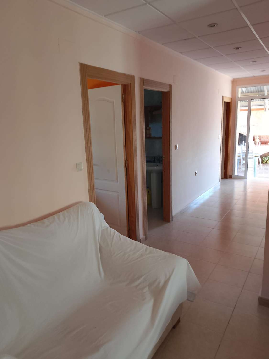 Spacious 4-Bedroom Rustic Property on a 3000m2 Plot in Rafal