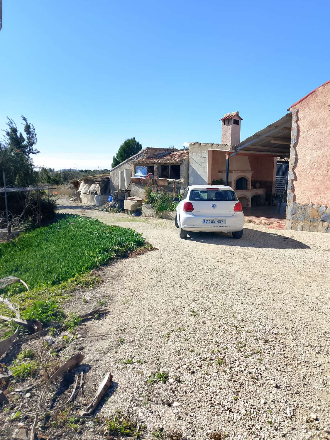 Spacious 4-Bedroom Rustic Property on a 3000m2 Plot in Rafal