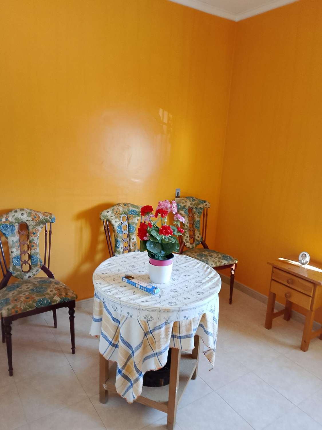 Spacious 4-Bedroom Rustic Property on a 3000m2 Plot in Rafal