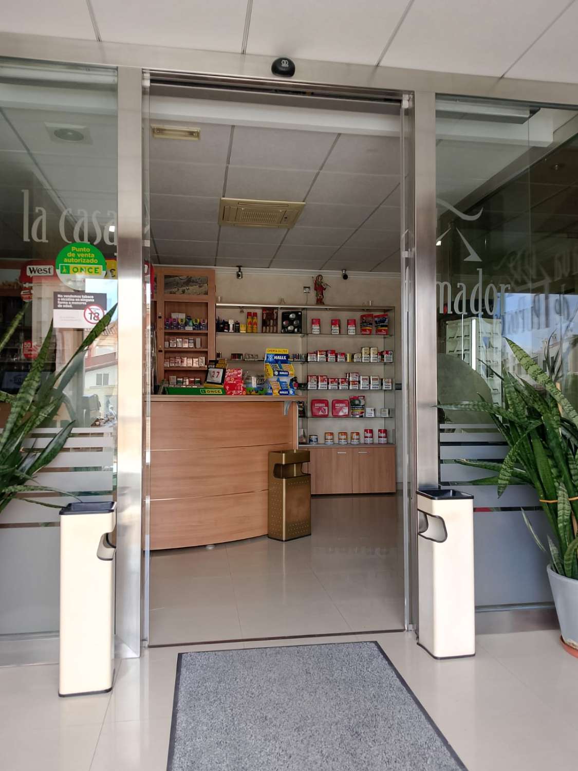 Established Tobacconist Business & Premises for Sale in Almoradí