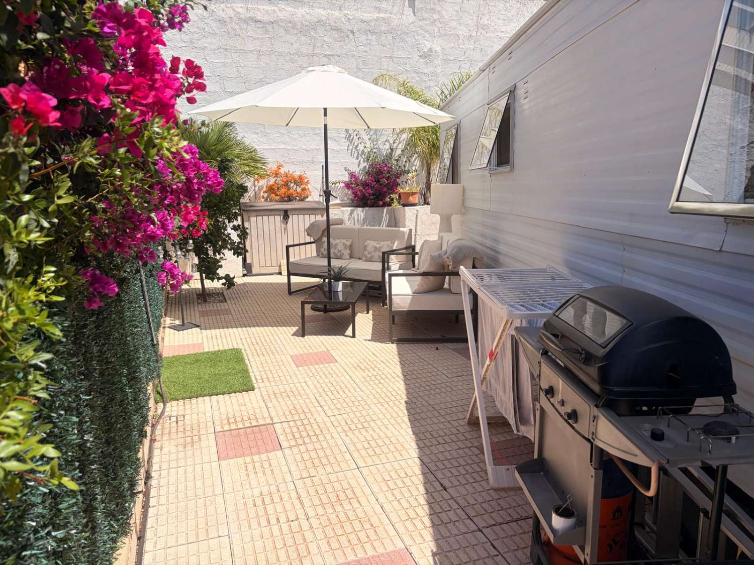 A ready-to-enjoy fully equipped Delta Santana Mobile home