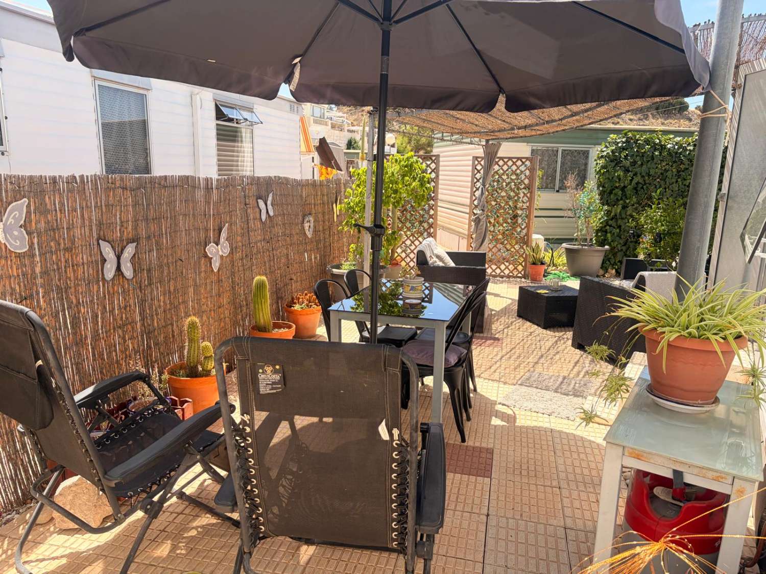 A ready-to-enjoy fully equipped Delta Santana Mobile home