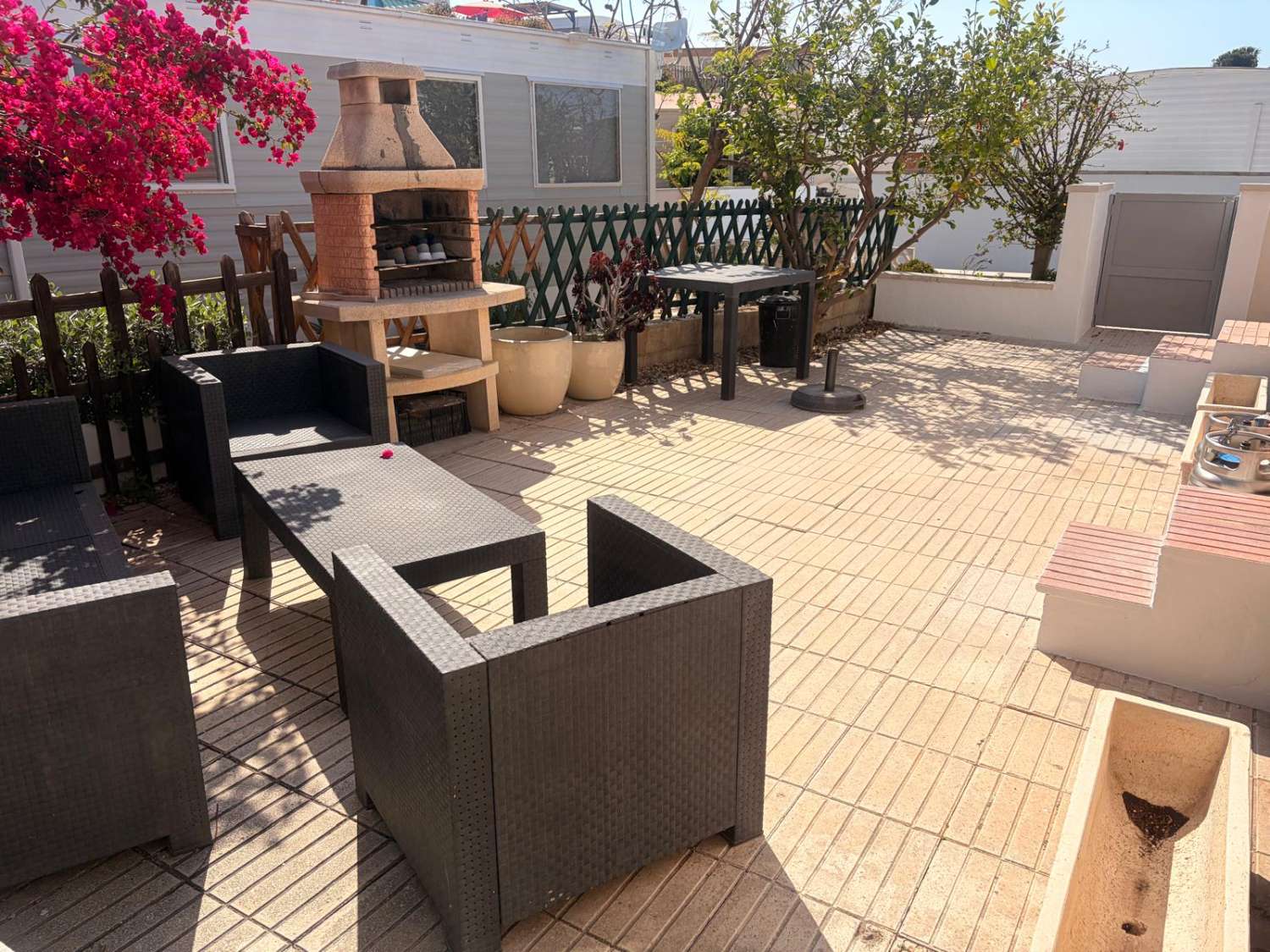 Delta 12 Refurbished One-Bedroom Mobile Home with communal pool