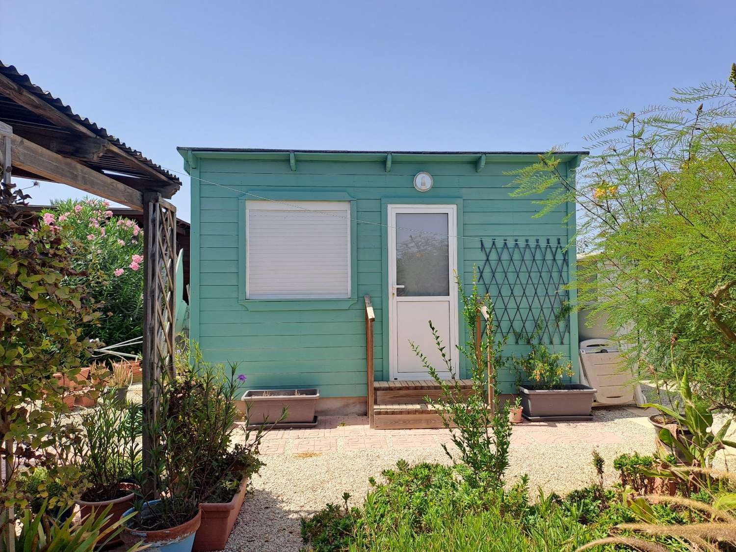 Rare Opportunity – Beautiful 2-Bedroom Wooden Cabin with Separate Guest Annex