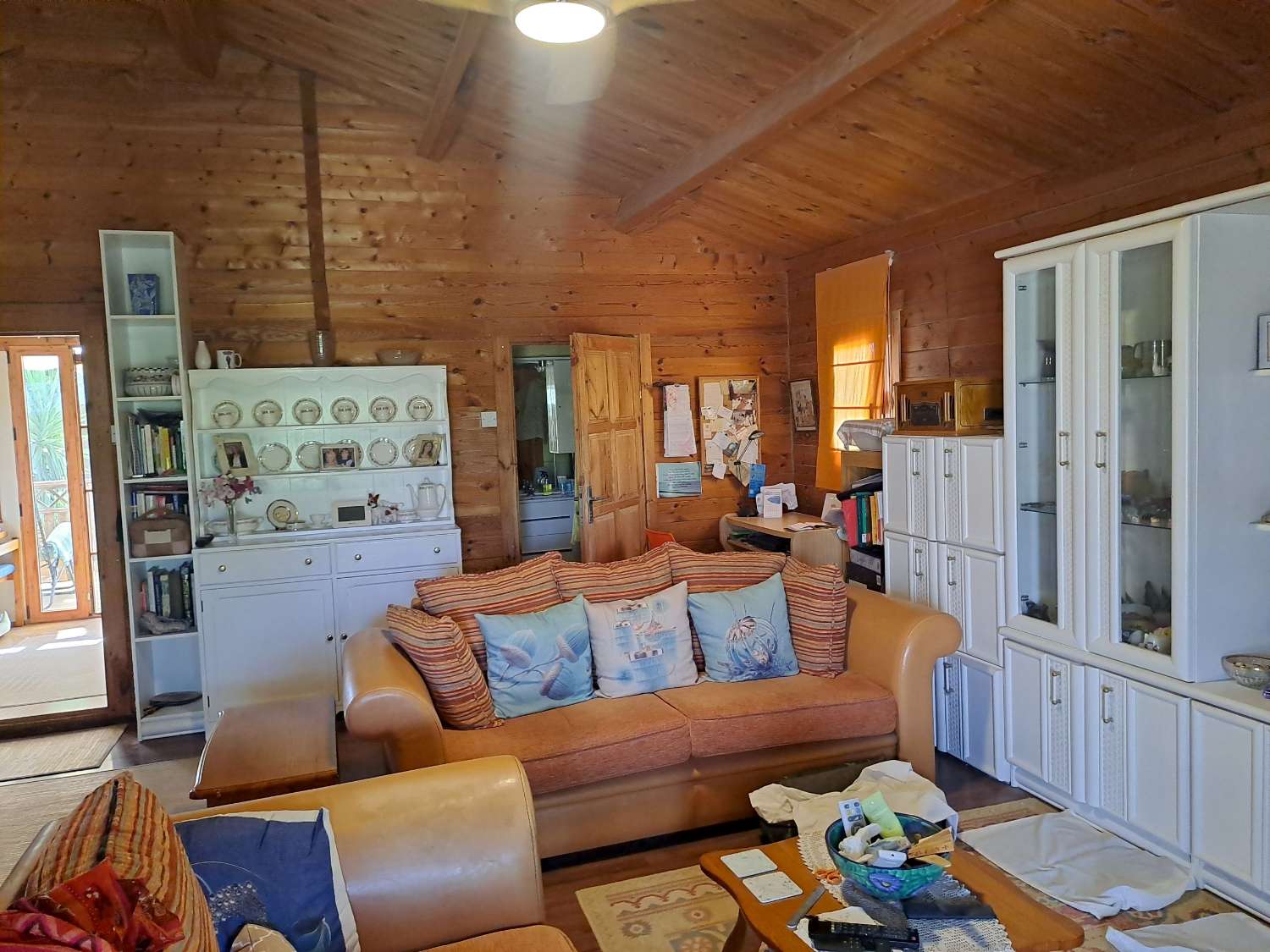 Rare Opportunity – Beautiful 2-Bedroom Wooden Cabin with Separate Guest Annex