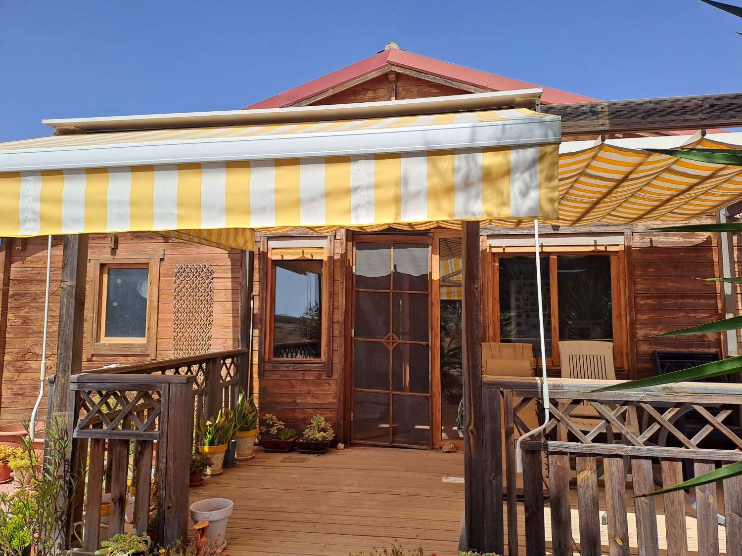 Rare Opportunity – Beautiful 2-Bedroom Wooden Cabin with Separate Guest Annex