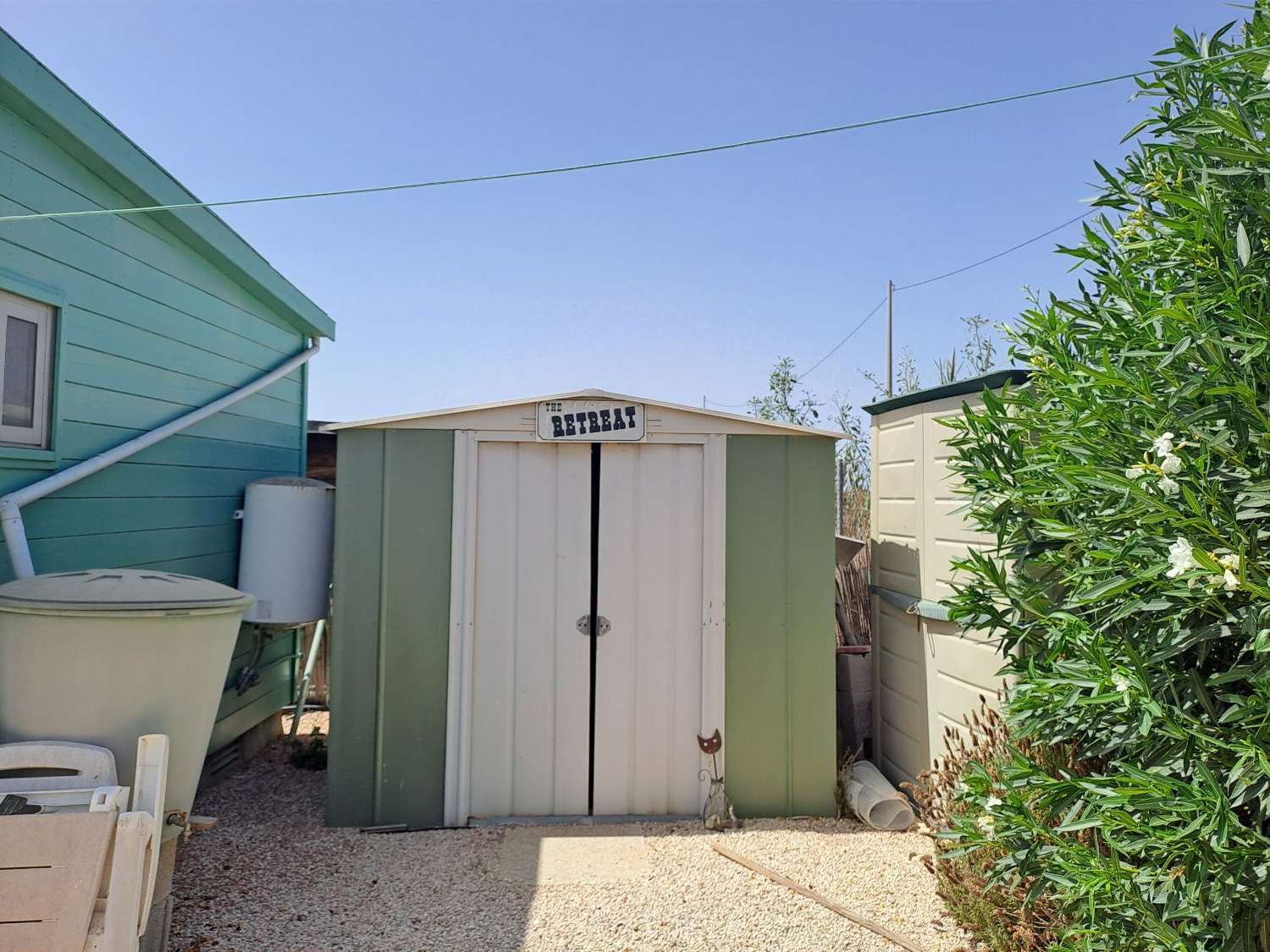 Rare Opportunity – Beautiful 2-Bedroom Wooden Cabin with Separate Guest Annex