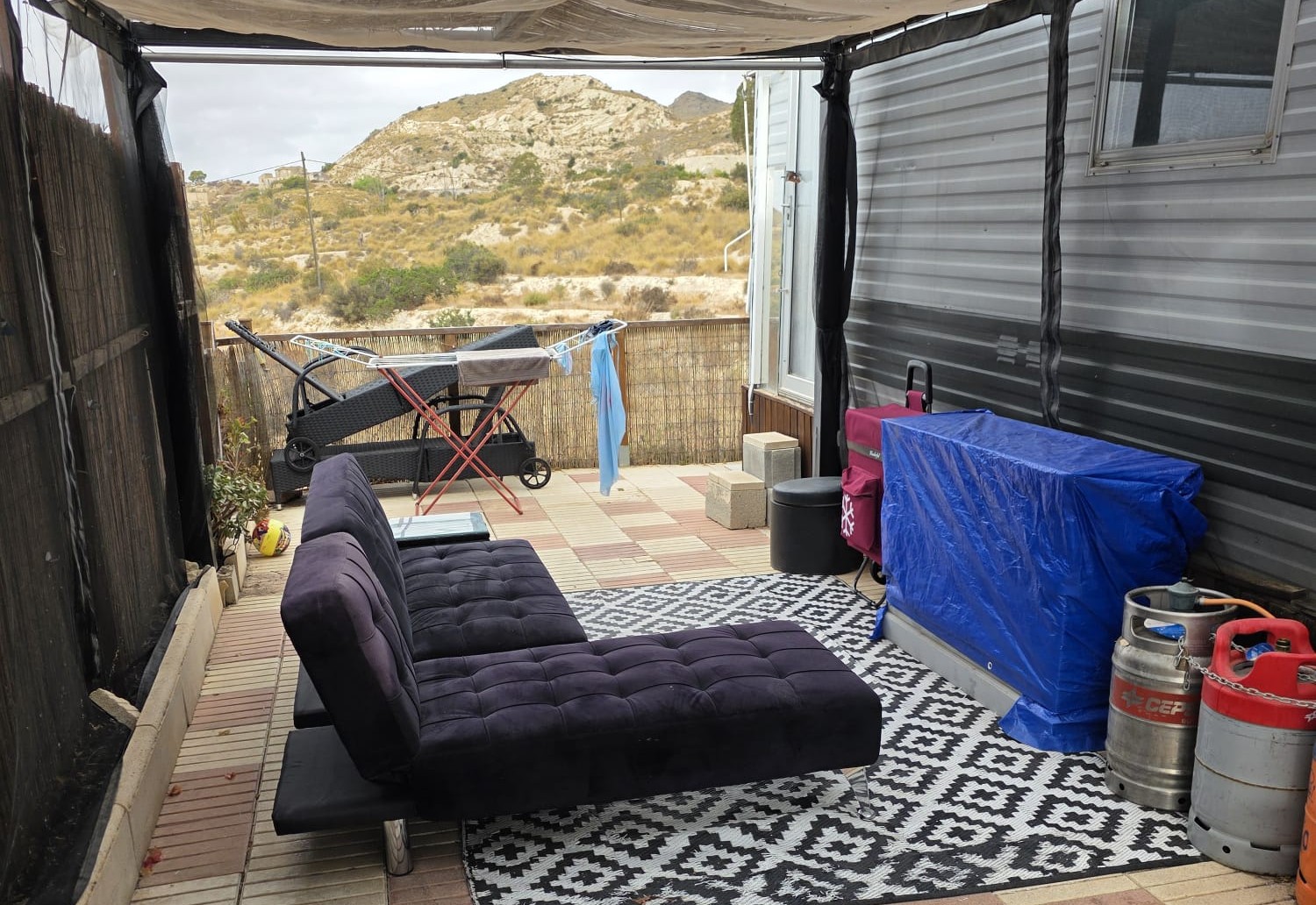 1 Bedroom Willerby Mobile Home – Fully Equipped