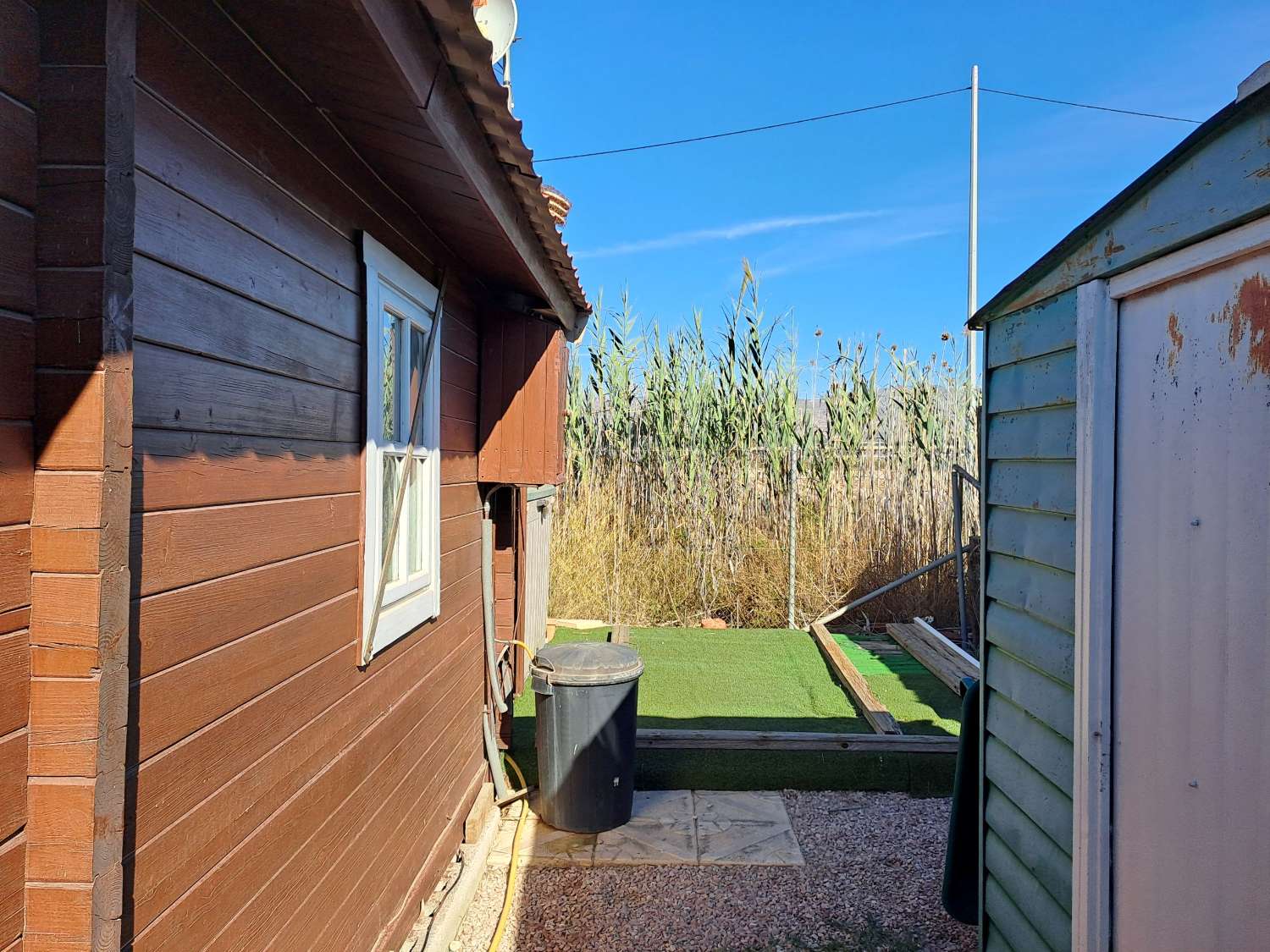Spacious 1 Bedroom Wooden Cabin with Large Plot & Dip Pool