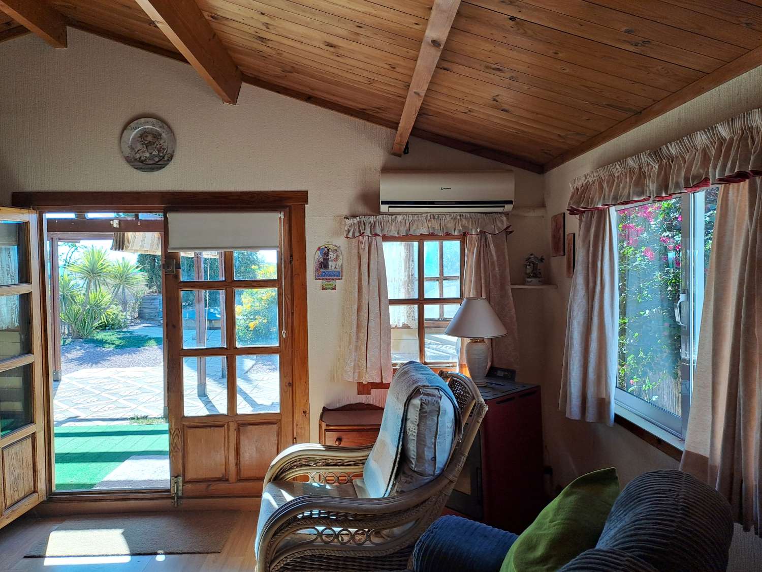 Spacious 1 Bedroom Wooden Cabin with Large Plot & Dip Pool