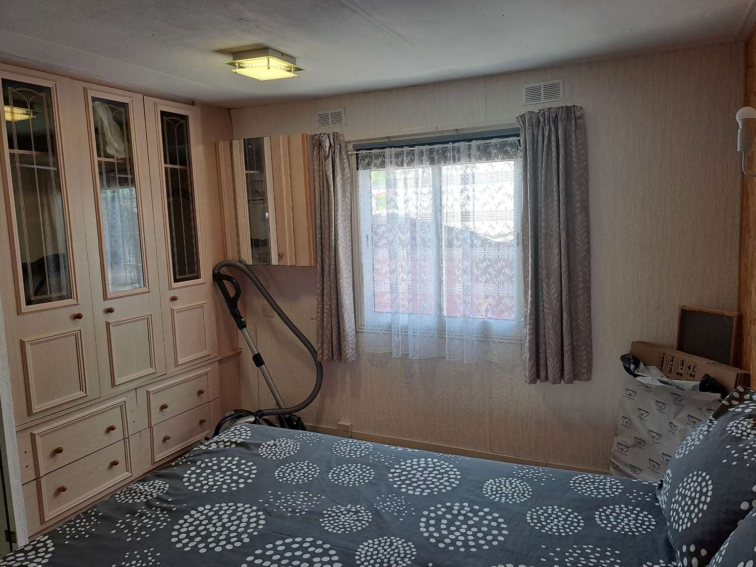 Spacious Mobile Home with Multiple Extensions – Catral/Crevillente Area