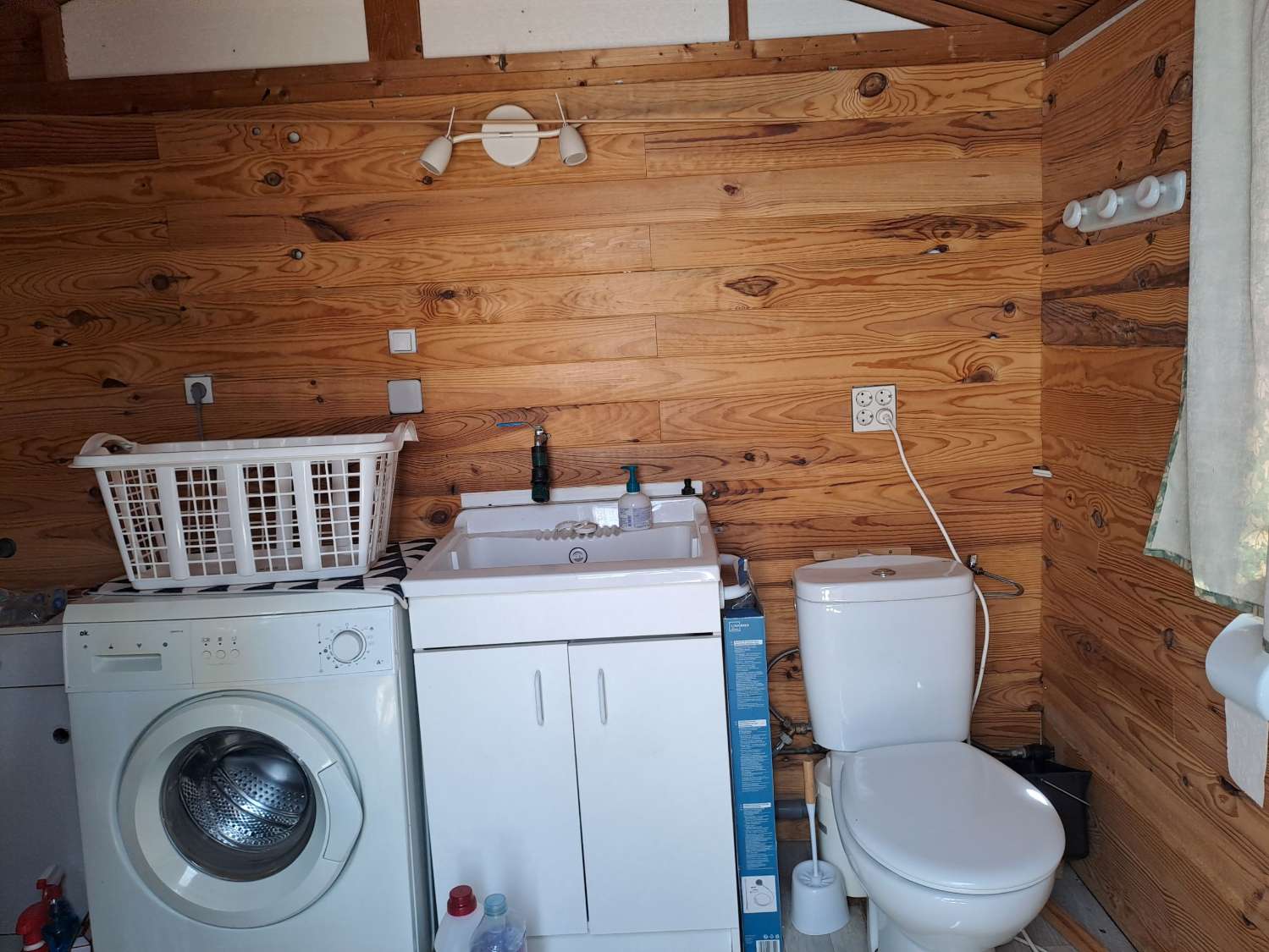 Spacious Mobile Home with Multiple Extensions – Catral/Crevillente Area