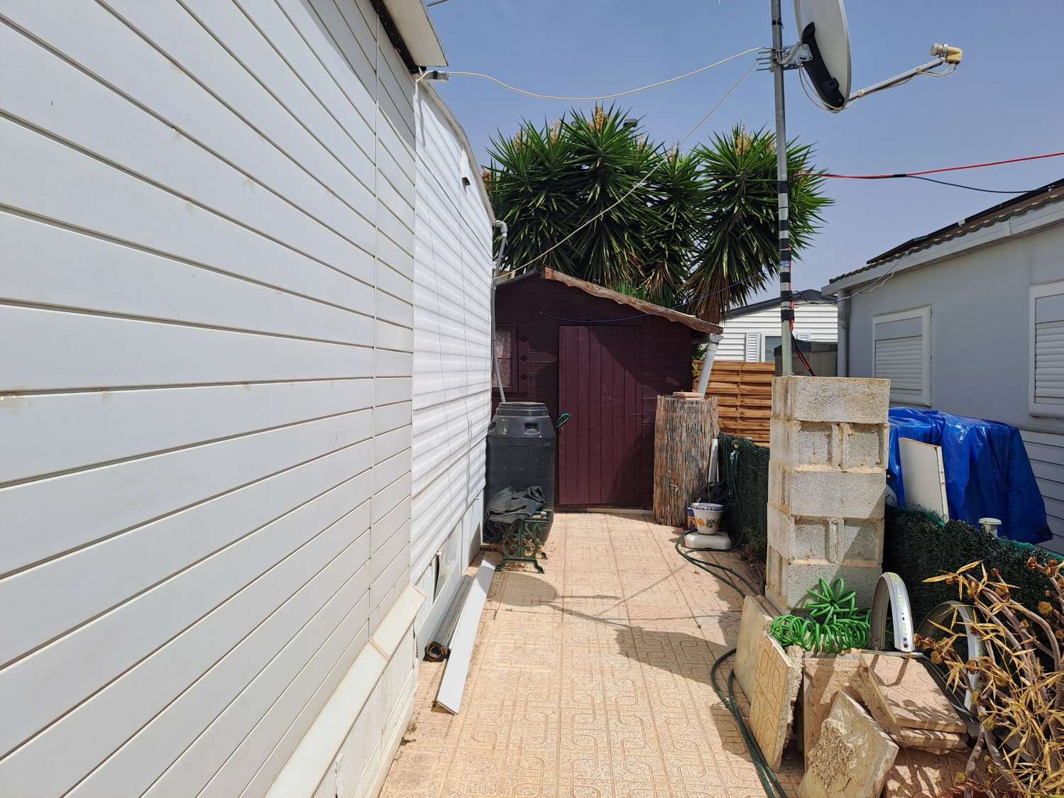 Spacious Mobile Home with Multiple Extensions – Catral/Crevillente Area