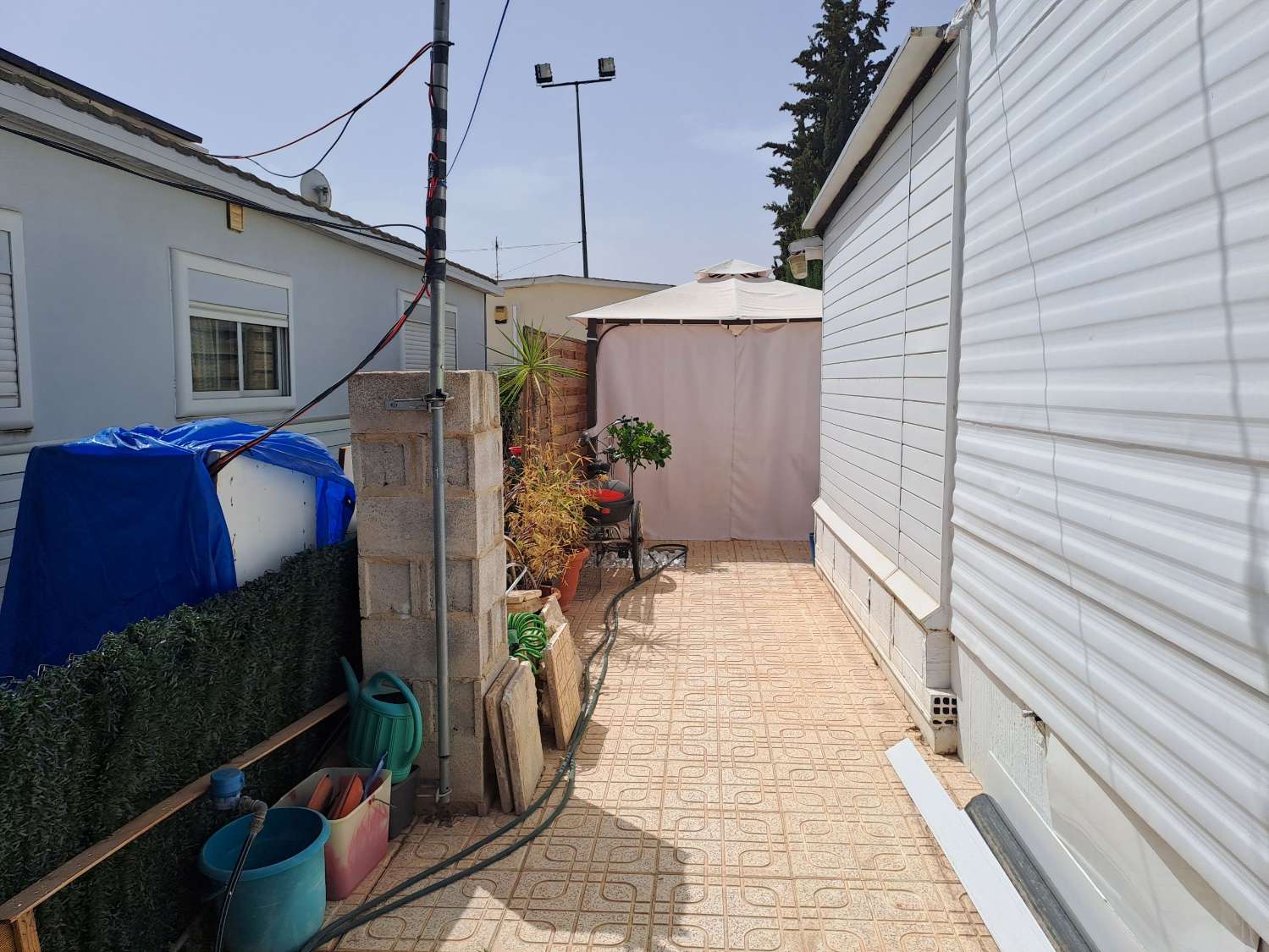 Spacious Mobile Home with Multiple Extensions – Catral/Crevillente Area